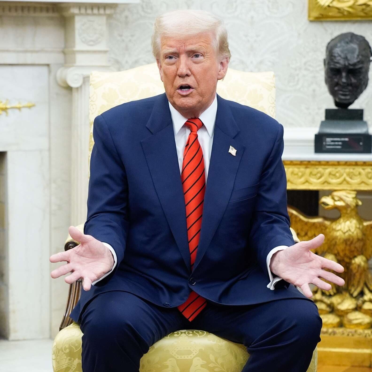 Juez federal ordena reinstalación de empleados federales