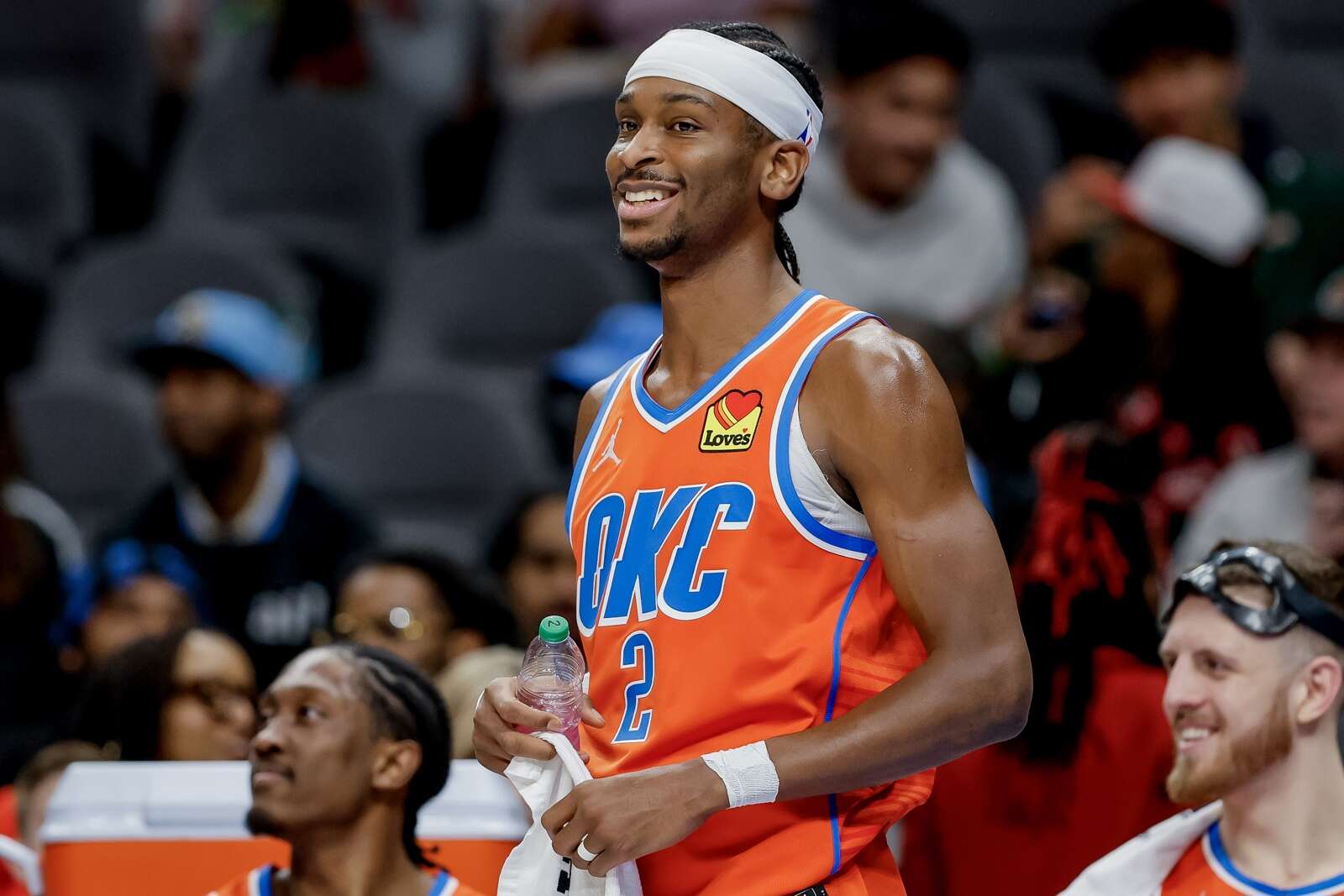 Shai deslumbra con 51 puntos; Irving se lesiona