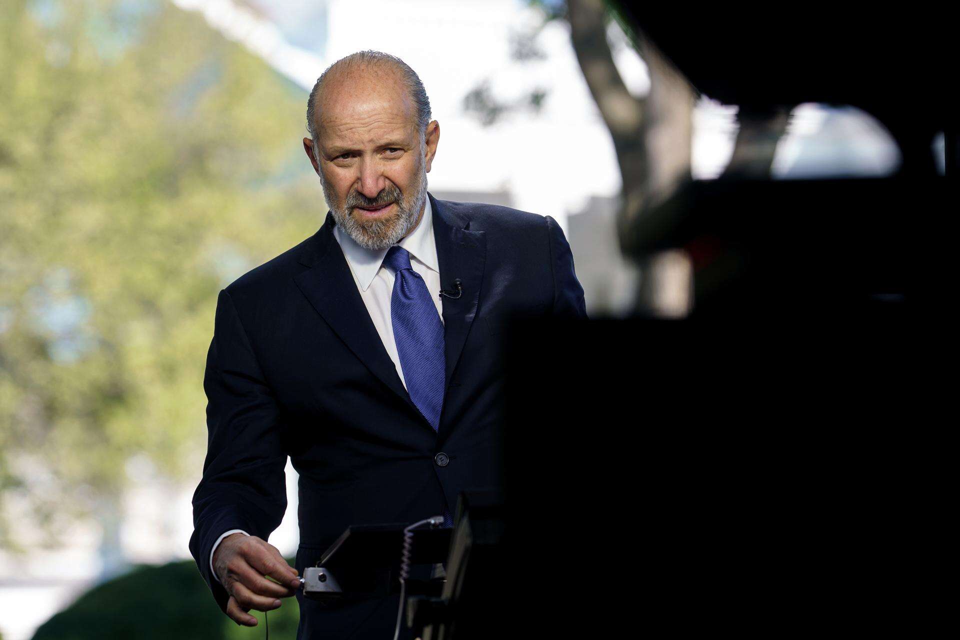 Trump llega a un acuerdo con fabricantes de automóviles para reducir aranceles