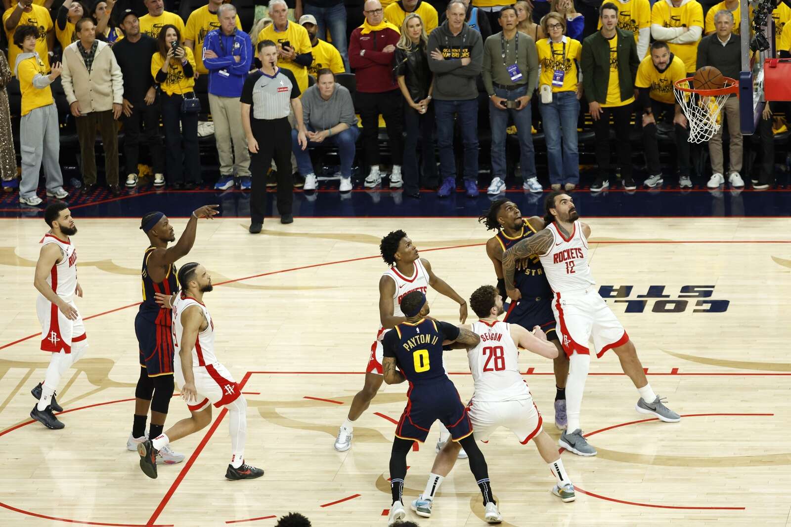 Golpe duro de los Warriors a los Rockets