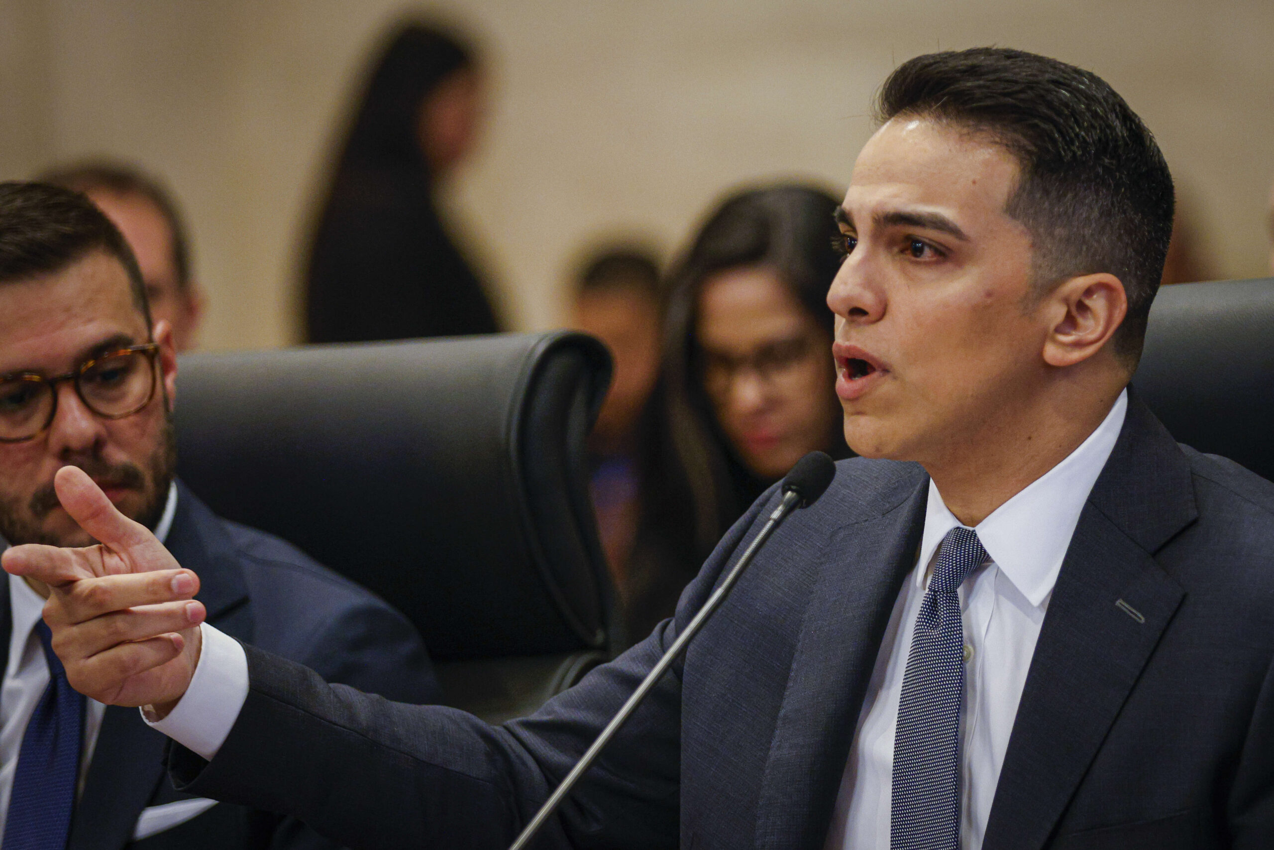 Ferraiuoli incurrió en penalidades por radicar tarde, pero obtuvo reintegros sustanciales