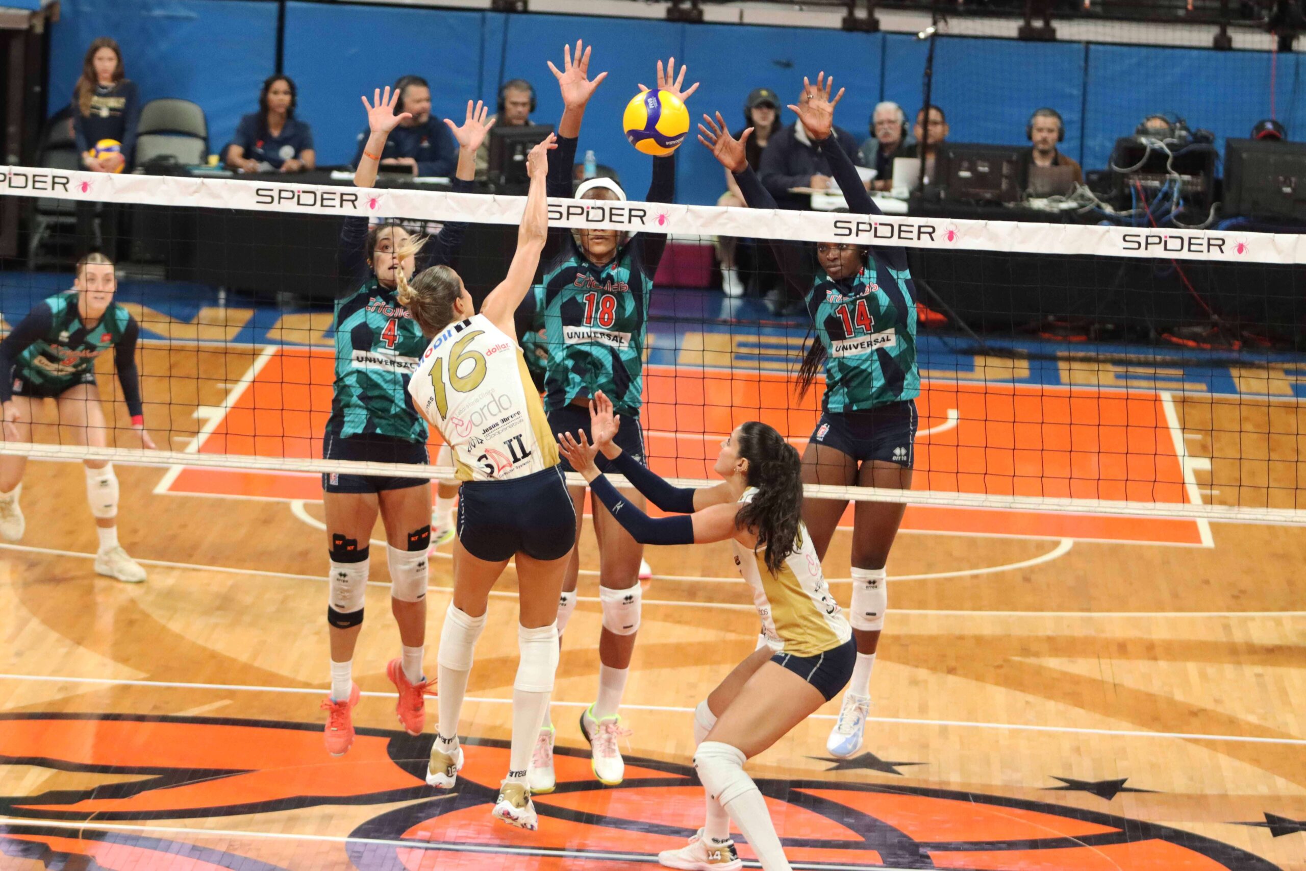 Cangrejeras se llevan el primero de la serie final