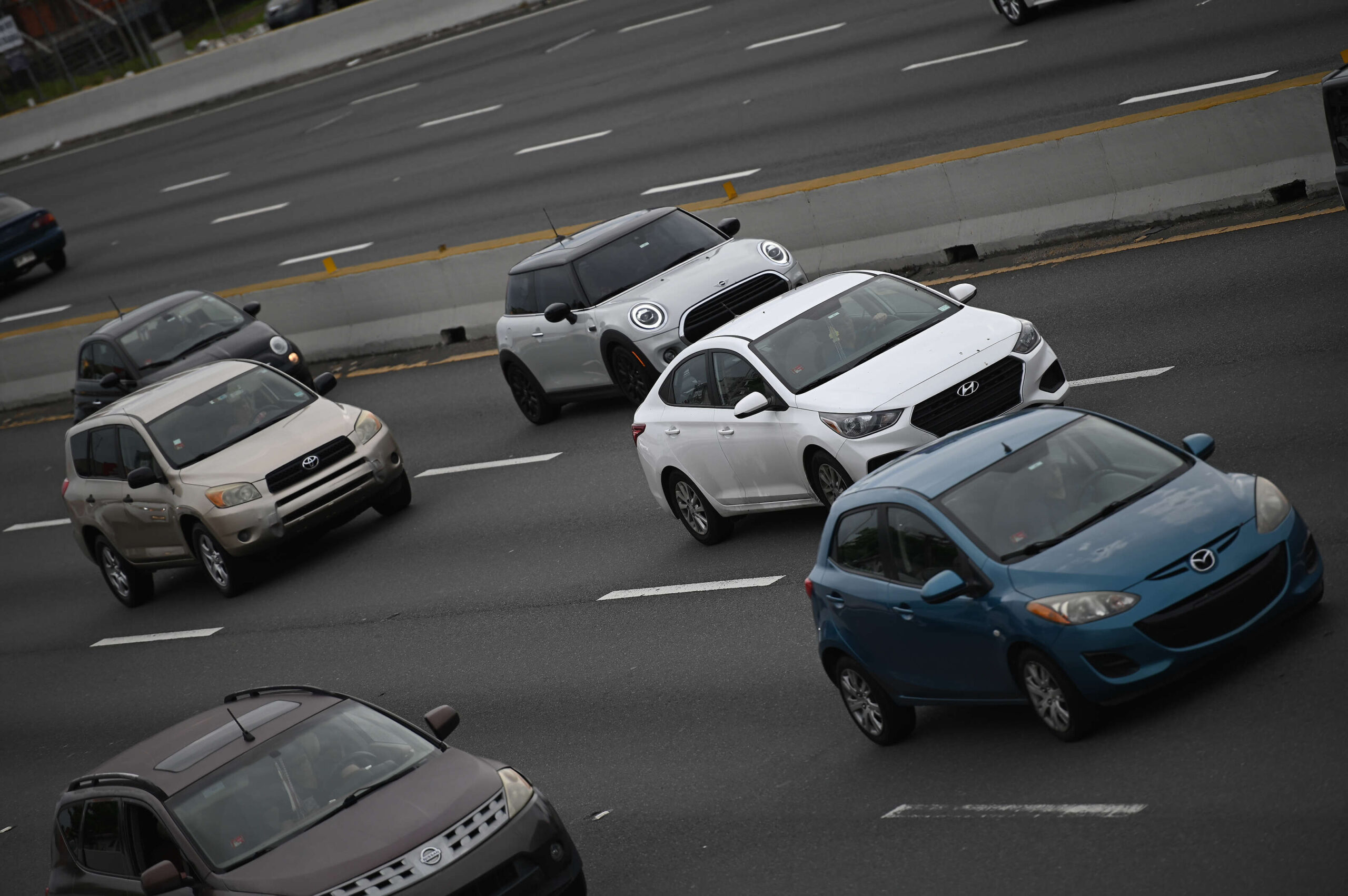 Evaluarán impacto y regulación del “Airbnb de autos” en Puerto Rico