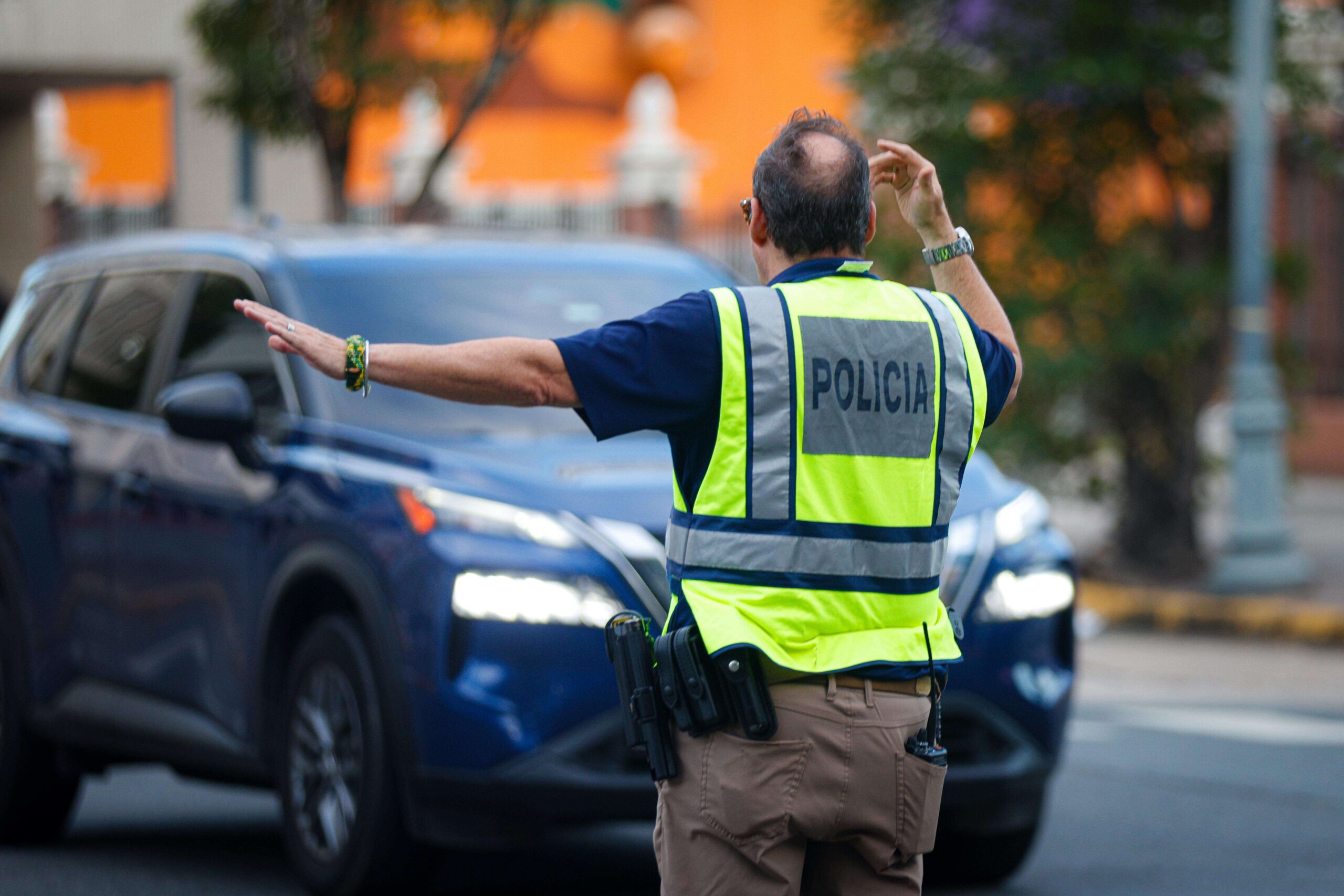 Congresistas piden acción a los operadores de energía en Puerto Rico