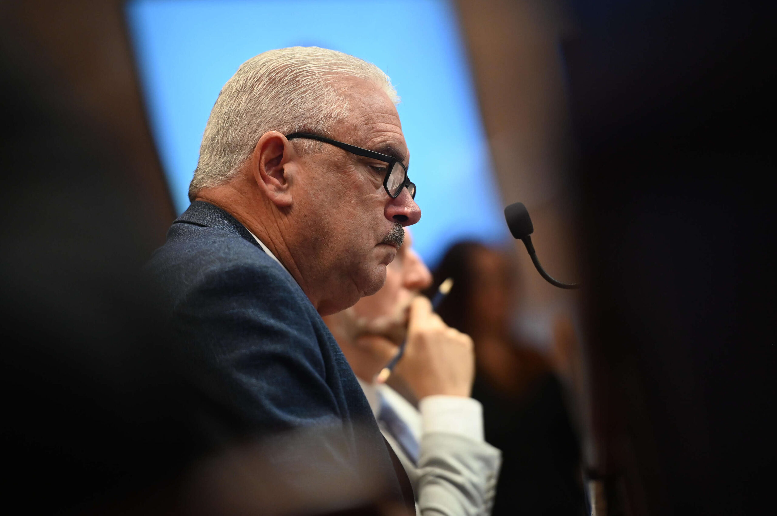 Rivera Schatz pide al secretario de Hacienda que sea transparente, sin argumentos legales