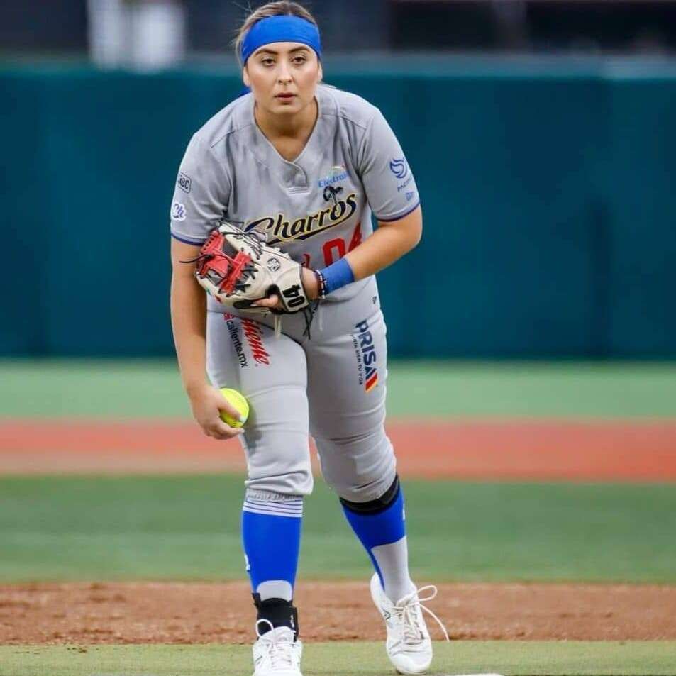 Equipos comienzan a reforzarse para el torneo de sóftbol superior femenino