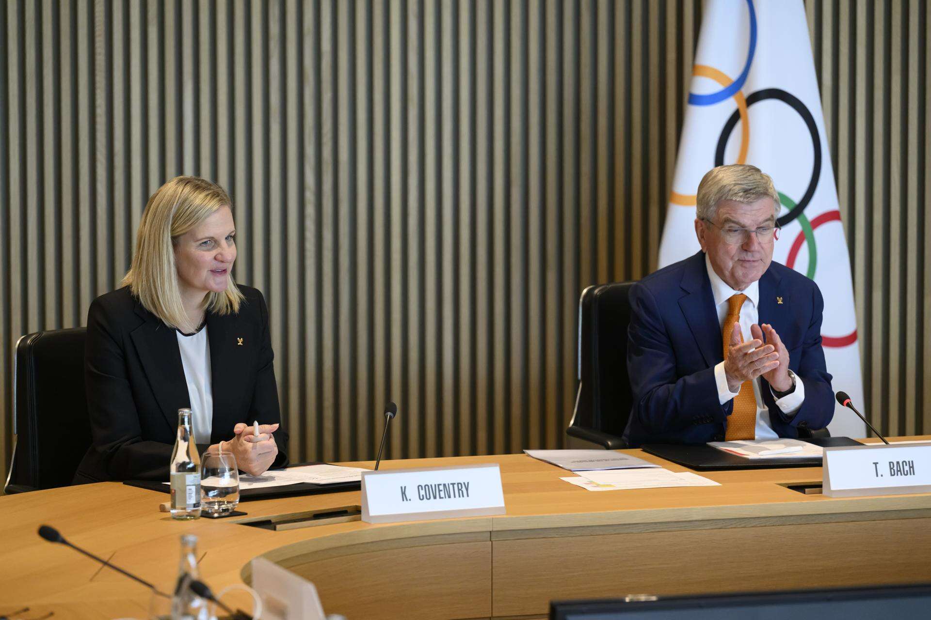 Olimpiadas 2028 tendrá igual número de deportes de equipo en hombres y mujeres