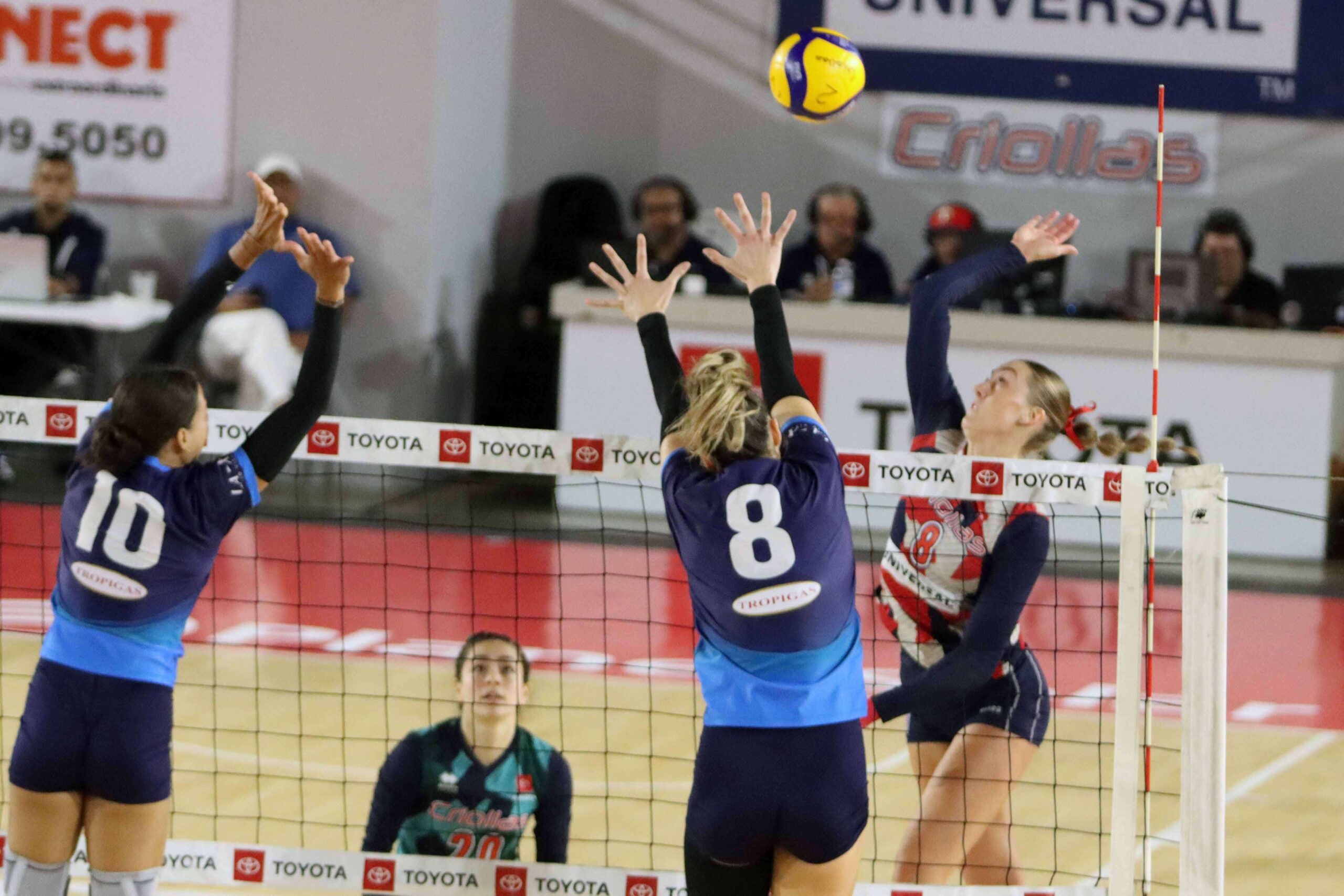 Criollas asumen delantera en su semifinal; Cangrejeras vuelven a ganar