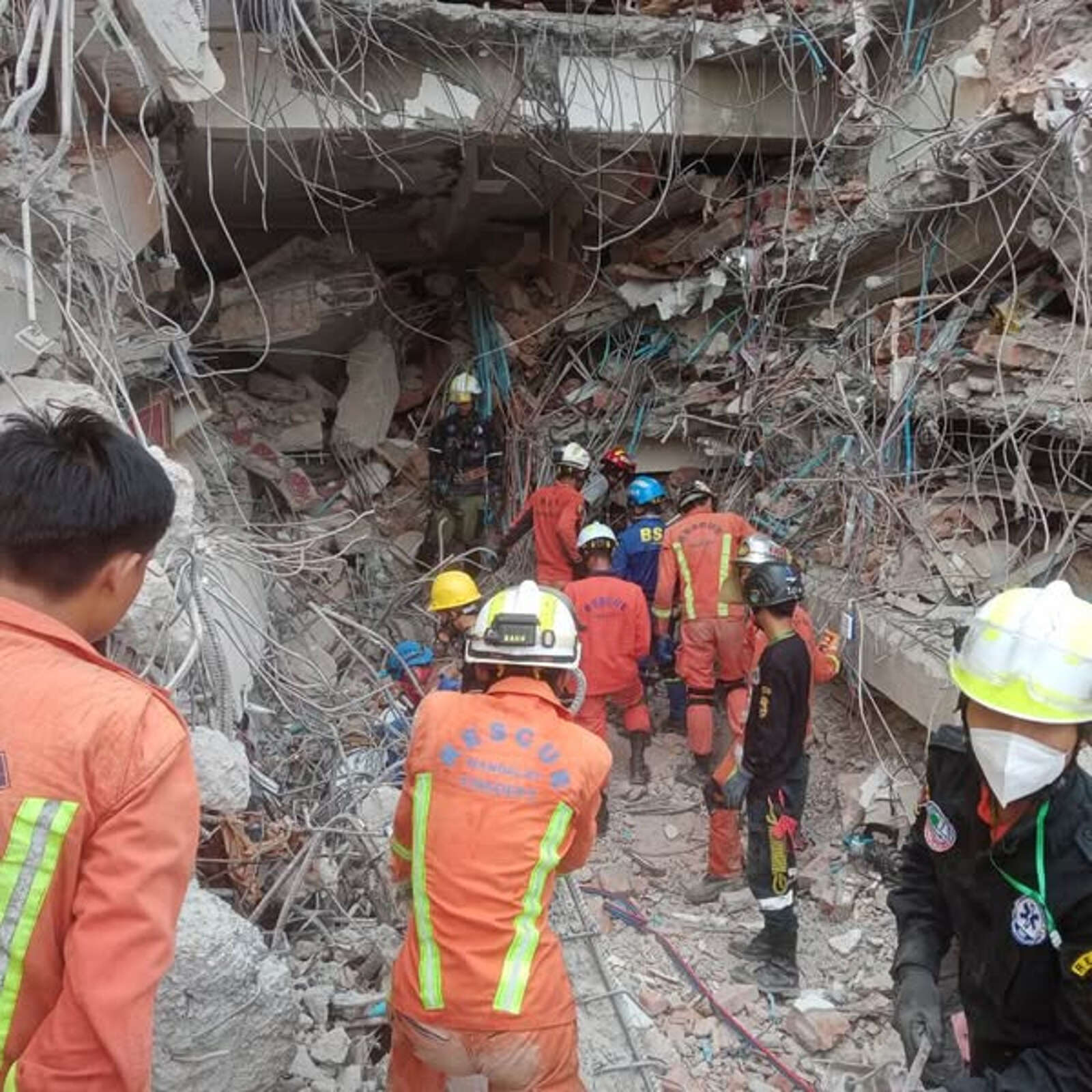 Birmania contabiliza 3,600 muertos y más de 5,000 heridos por el terremoto, según la junta militar