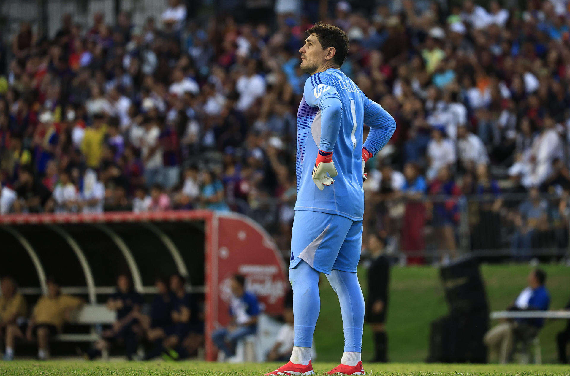 Iker Casillas y Diego Forlán entre los nuevos miembros al Salón de la Fama del fútbol
