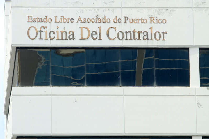 Contralora detecta fallas en controles de desembolsos y propiedad en el Municipio de Bayamón