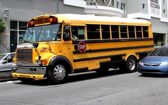 Múltiples irregularidades fiscales en la Oficina Regional de Caguas del Departamento de Educación