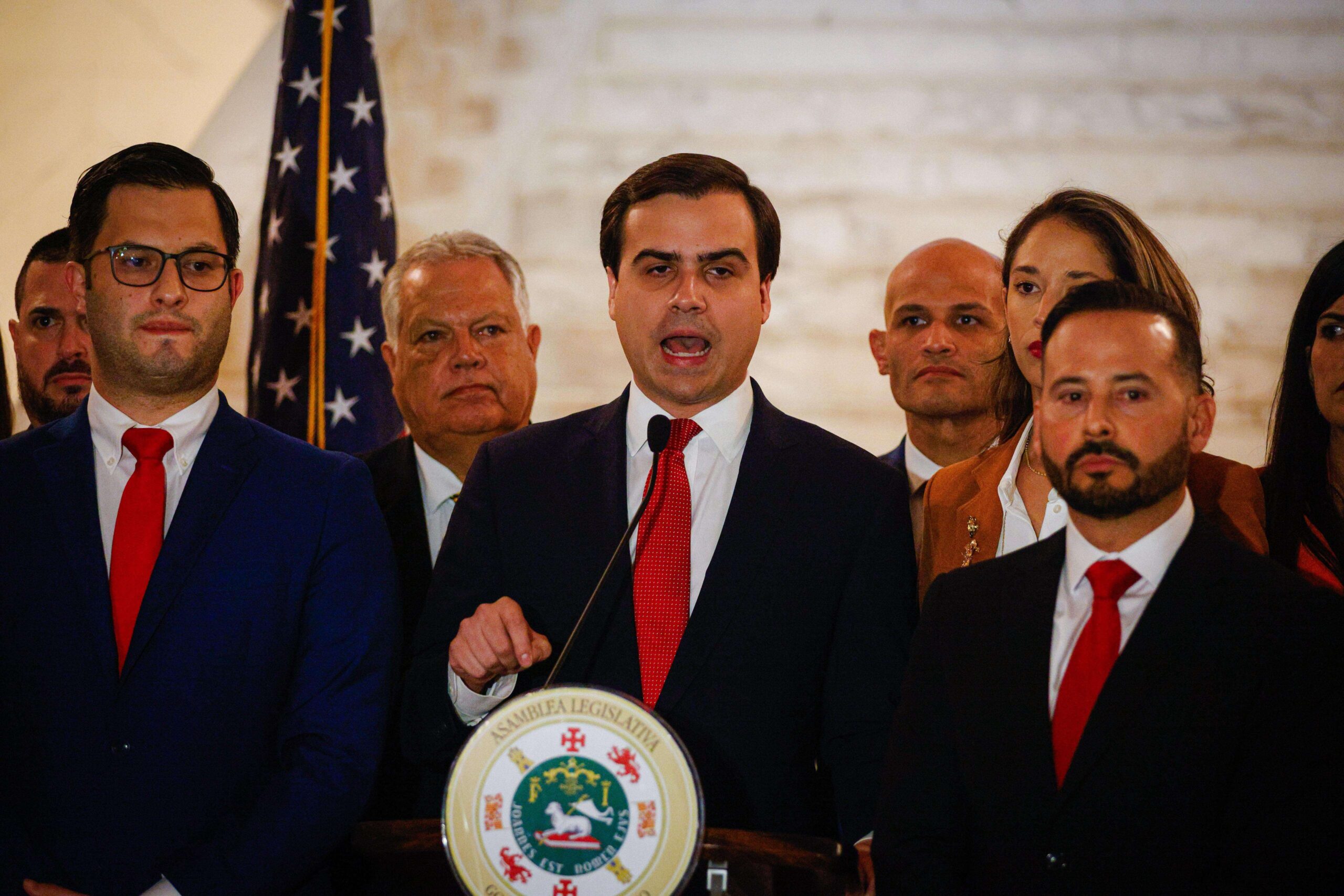 Populares describen gobierno de turno como uno de «desorden e improvisación»