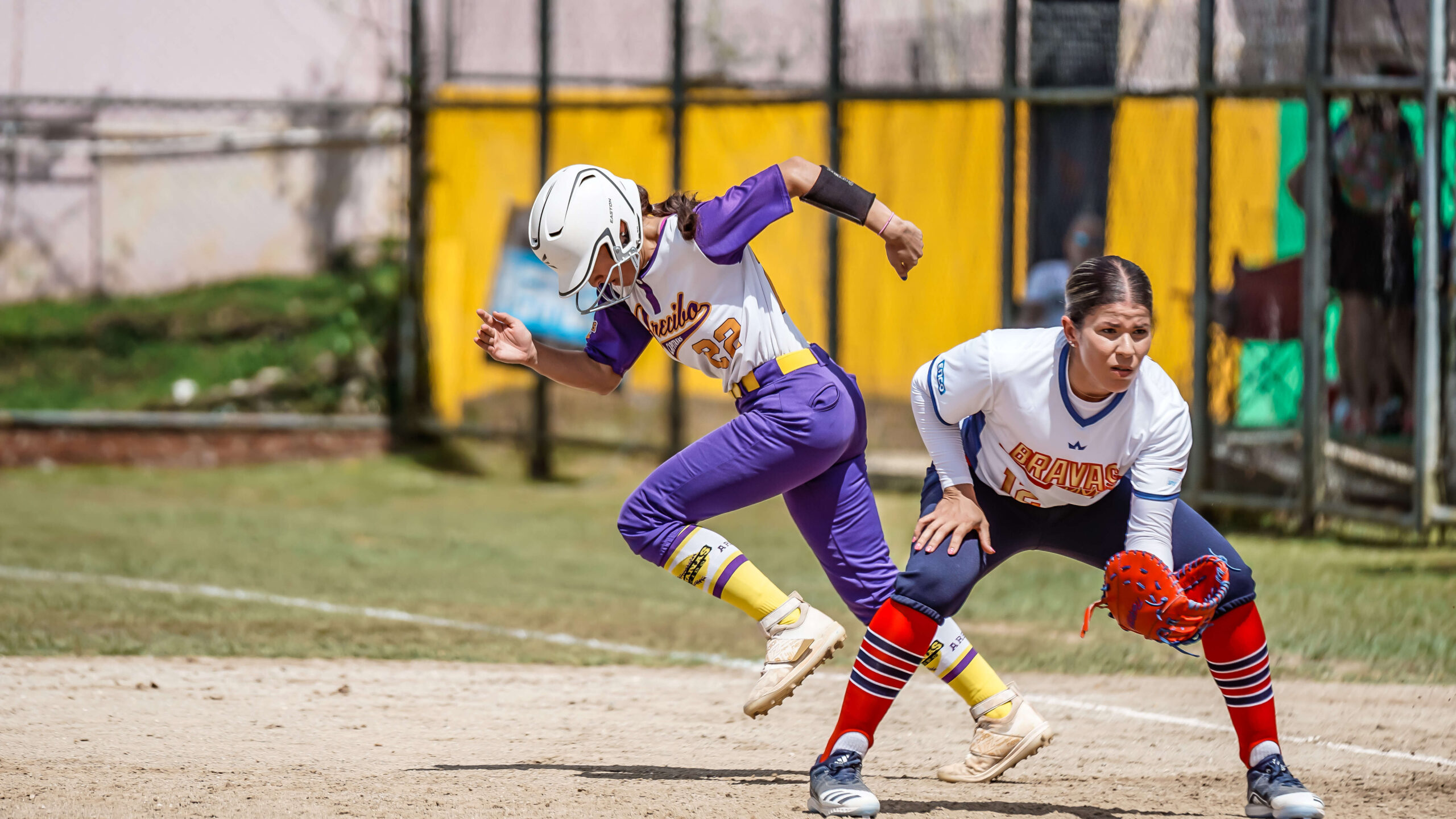 Comienza el segundo fin de semana del torneo de sóftbol femenino