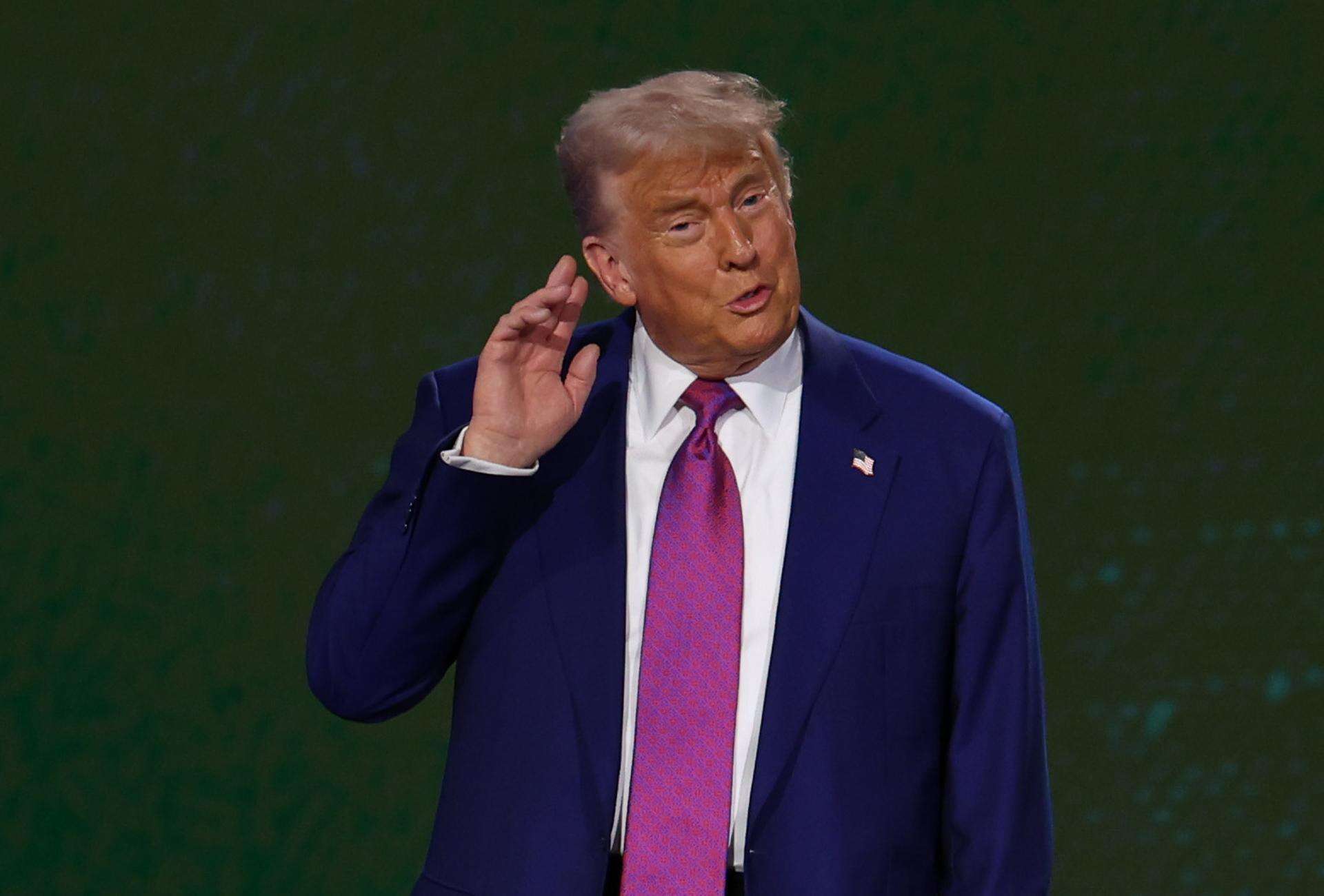 Trump escala la batalla contra Harvard y le prohíbe matricular a estudiantes extranjeros