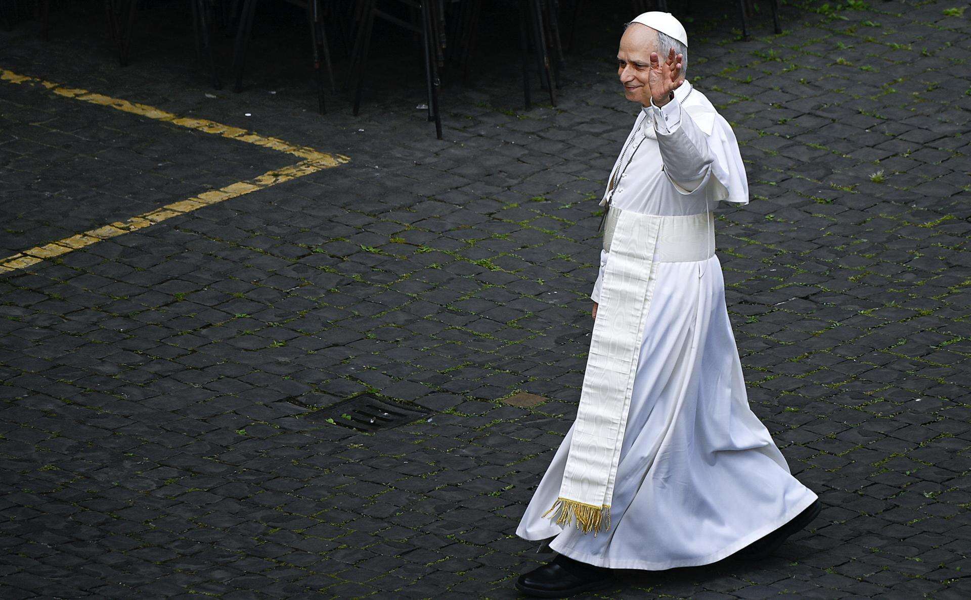 Los fieles piden a León XIV que se mantenga humilde y colaborador