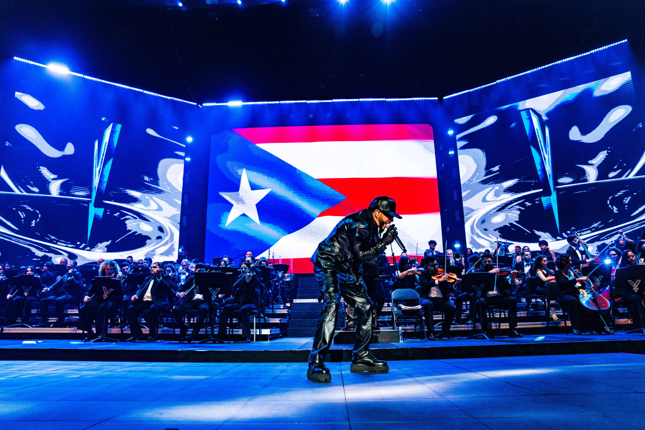 Yandel cautivó al público con su majestuoso espectáculo sinfónico