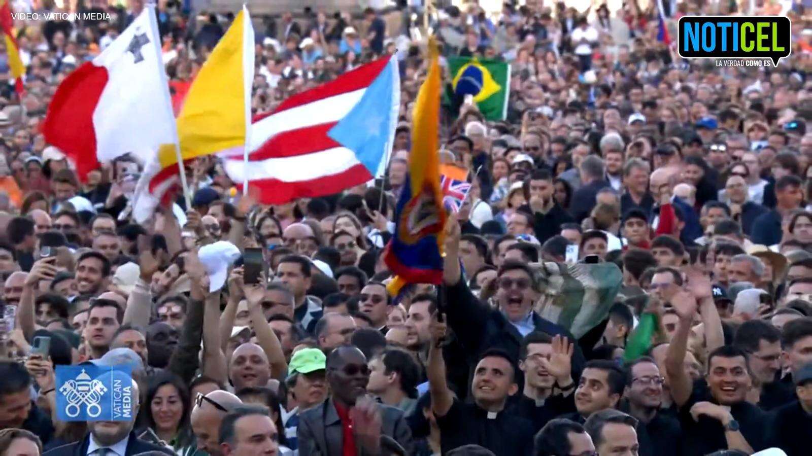 Emoción y lágrimas de alegría en boricuas que presenciaron anuncio del papa León XIV en Roma
