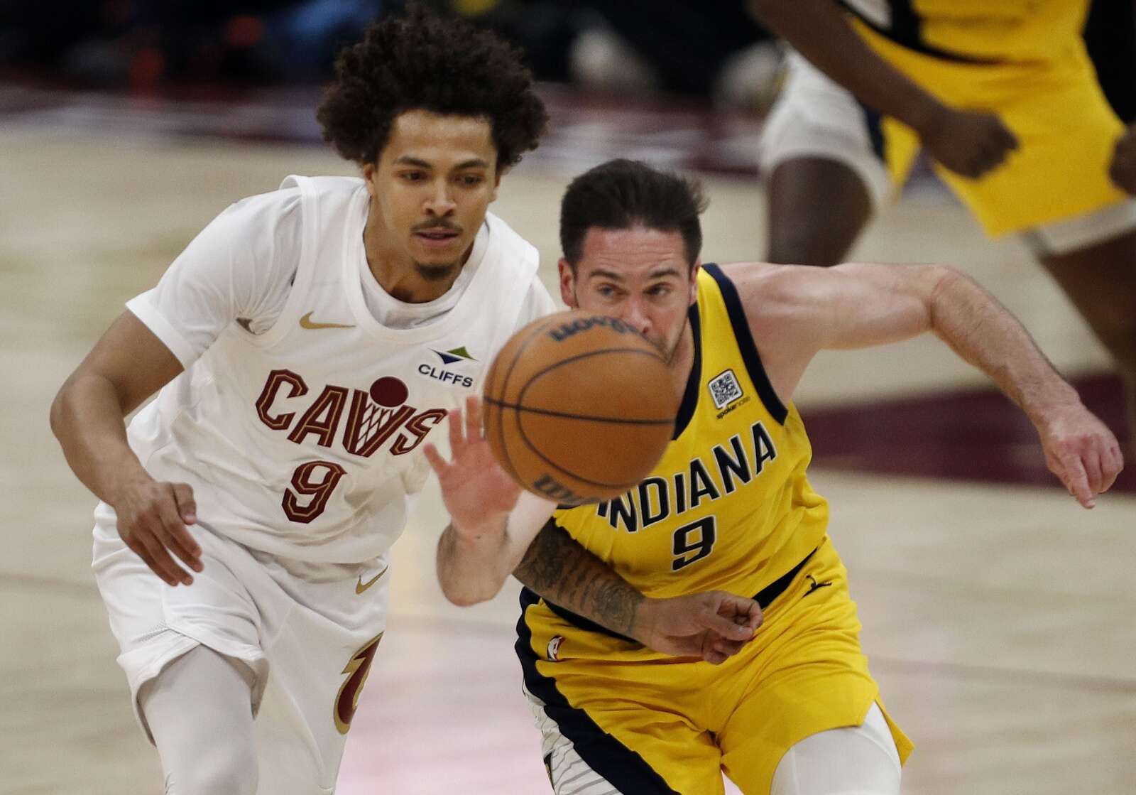 Haliburton da la victoria a Indiana en el último segundo