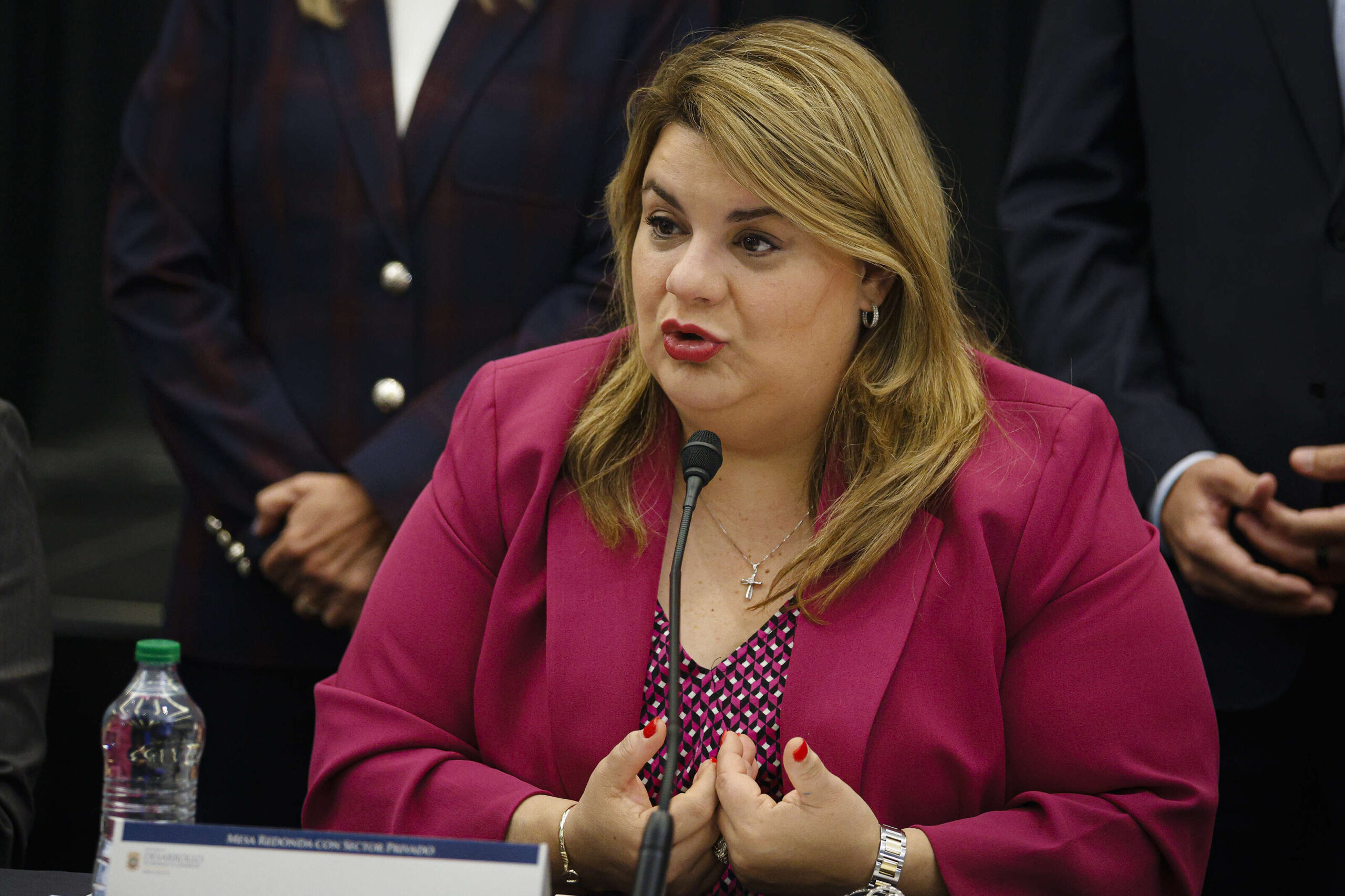 Lluvias torrenciales causan daños millonarios a infraestructura vial, según la gobernadora