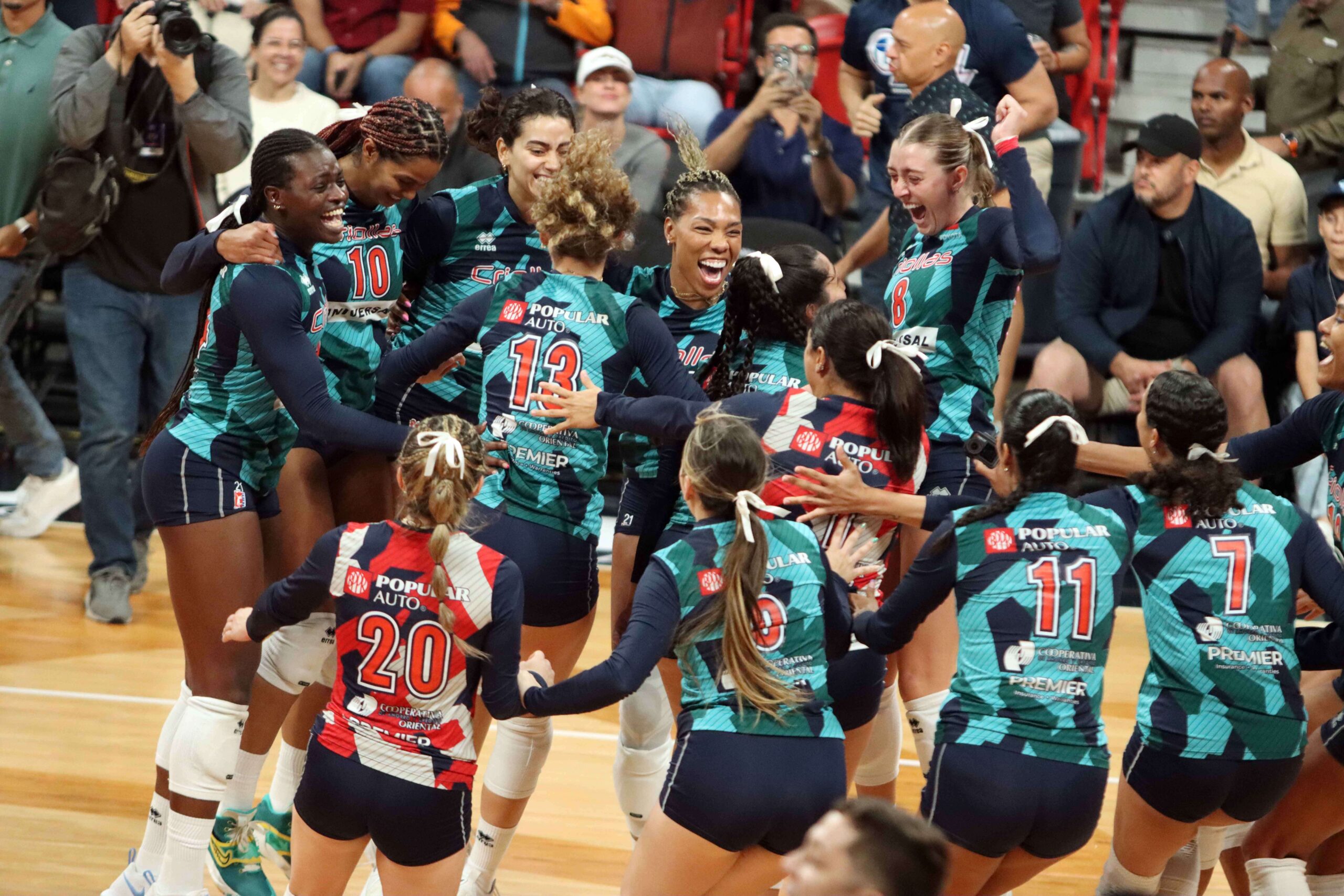 Criollas regresan al trono en el voleibol superior femenino