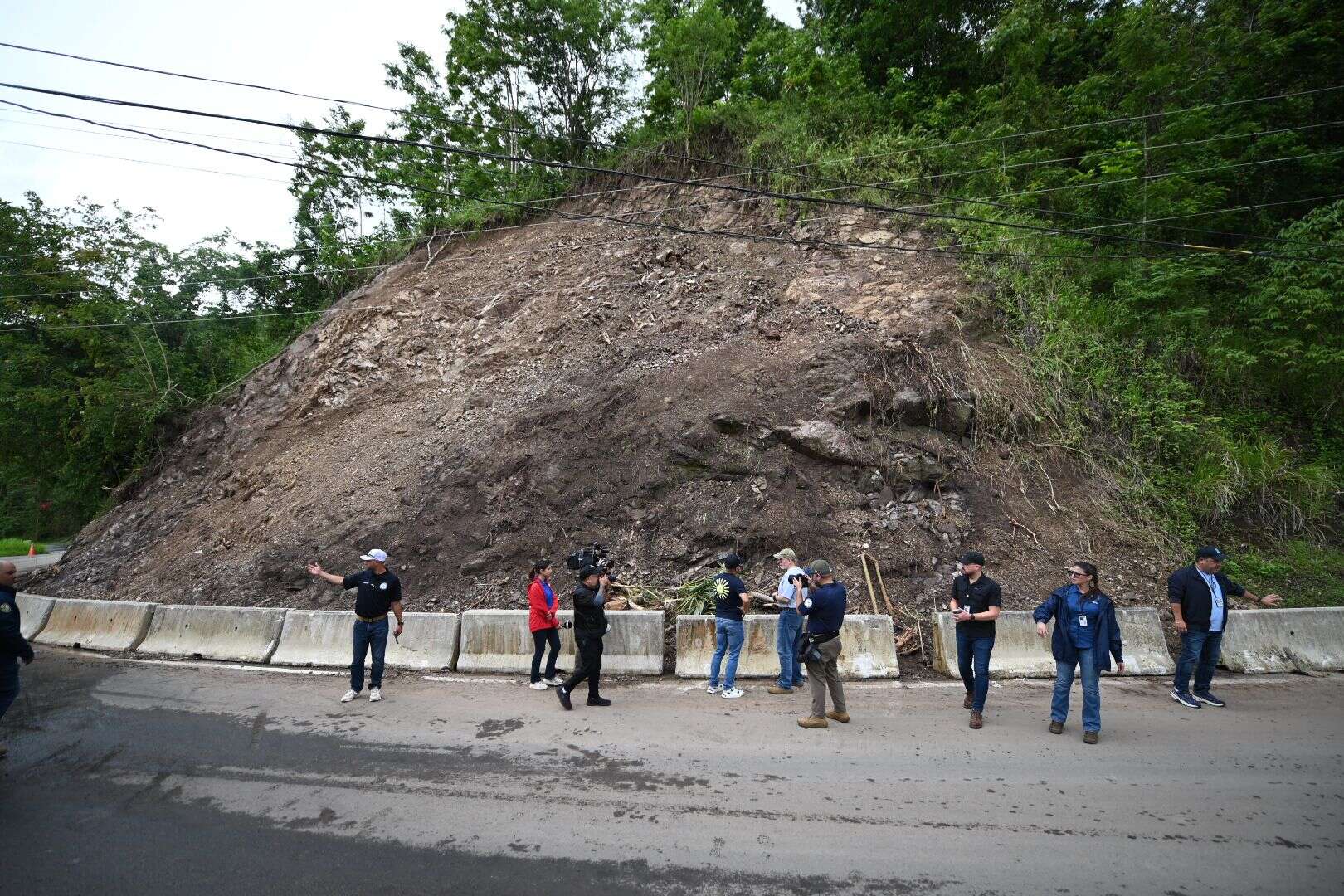 EN VIVO: Secretario del DSP recorre pueblos afectados por lluvias