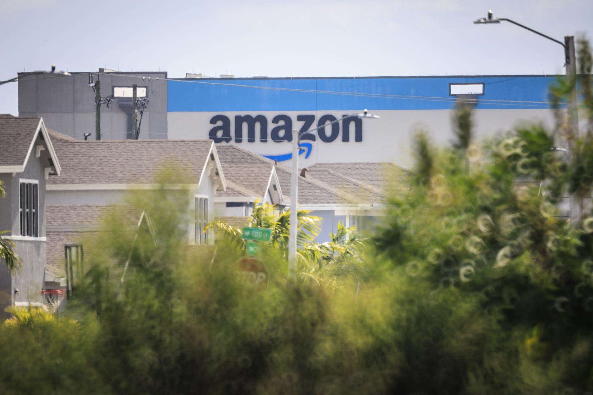 Amazon gana $17,127 millones en el primer trimestre de 2025