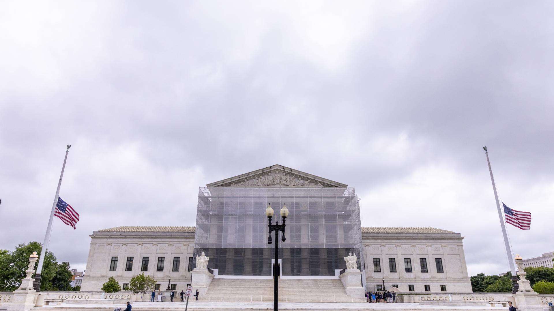 Corte Suprema respalda la prohibición de hormonas a menores trans