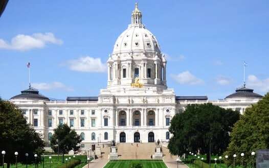 Identifican a sospechoso de asesinato de legisladora en Minnesota