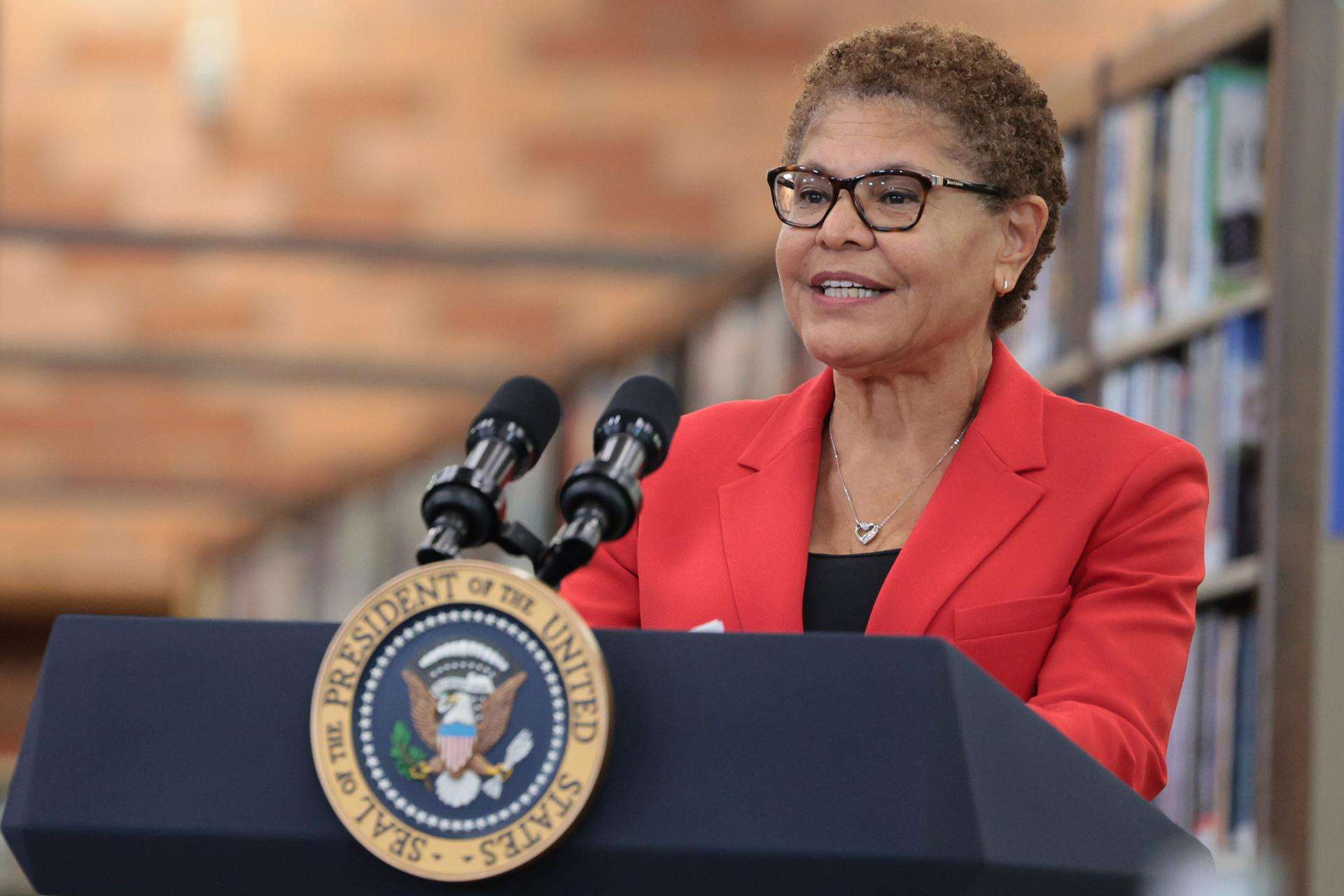 Alcaldesa de Los Ángeles critica el despliegue de la Guardia Nacional