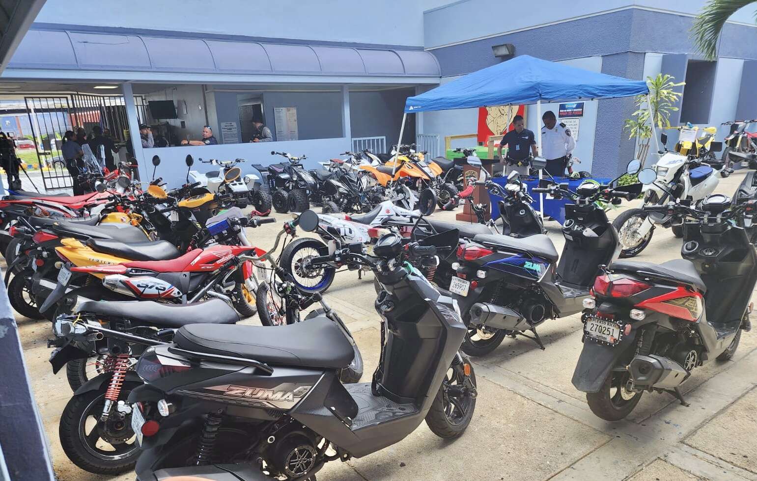 Expiden cientos de boletos por desorden de motoras en Morovis