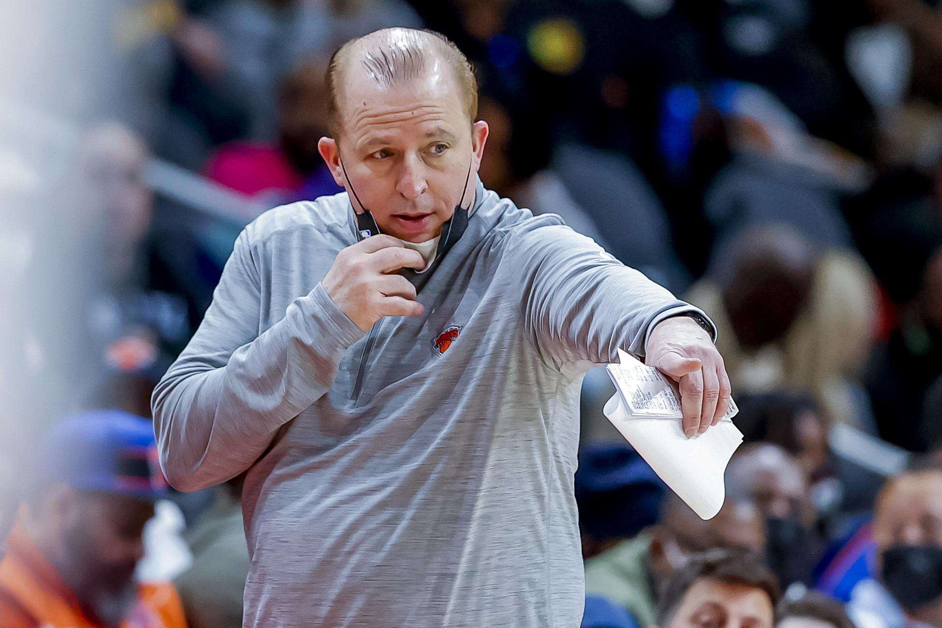 Knicks despiden al dirigente Tom Thibodeau