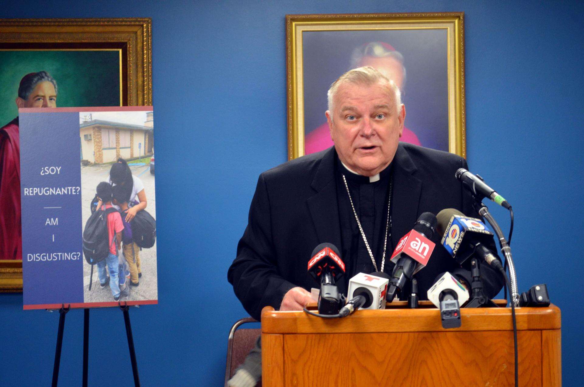 Iglesia católica en Florida denuncia el centro ‘Alligator Alcatraz’