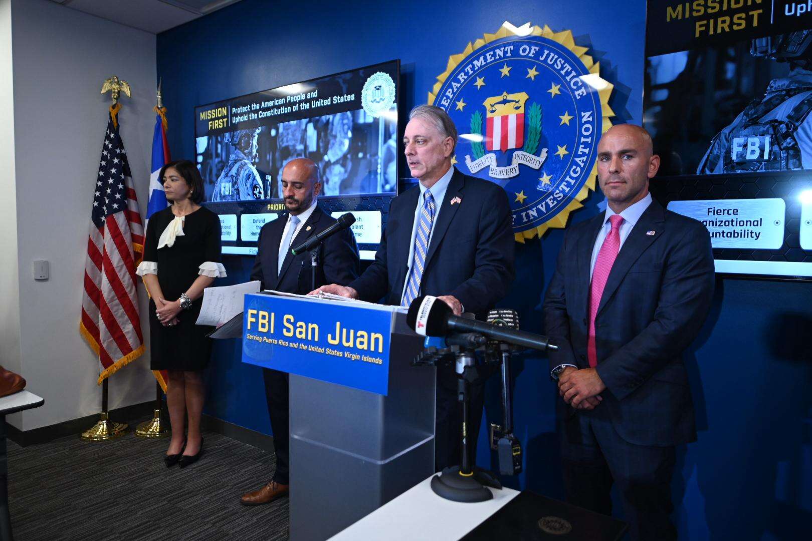 Federales arrestan sospechoso del asesinato de joven en Santa Isabel