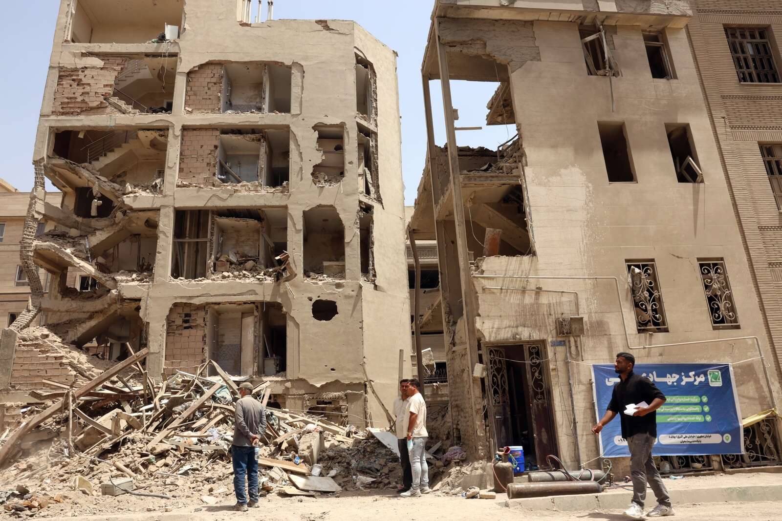 Irán eleva el número de muertos en la guerra con Israel a 1,060
