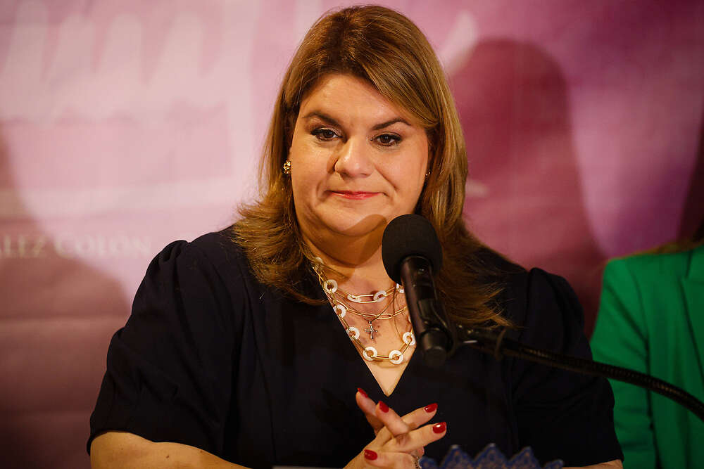 «Vive en una paranoia», responde la gobernadora ante una posible investigación