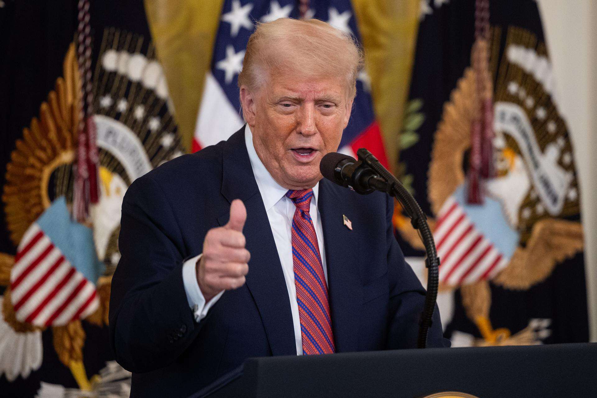 Trump anuncia un acuerdo arancelario con Japón con gravámenes «recíprocos» del 15%