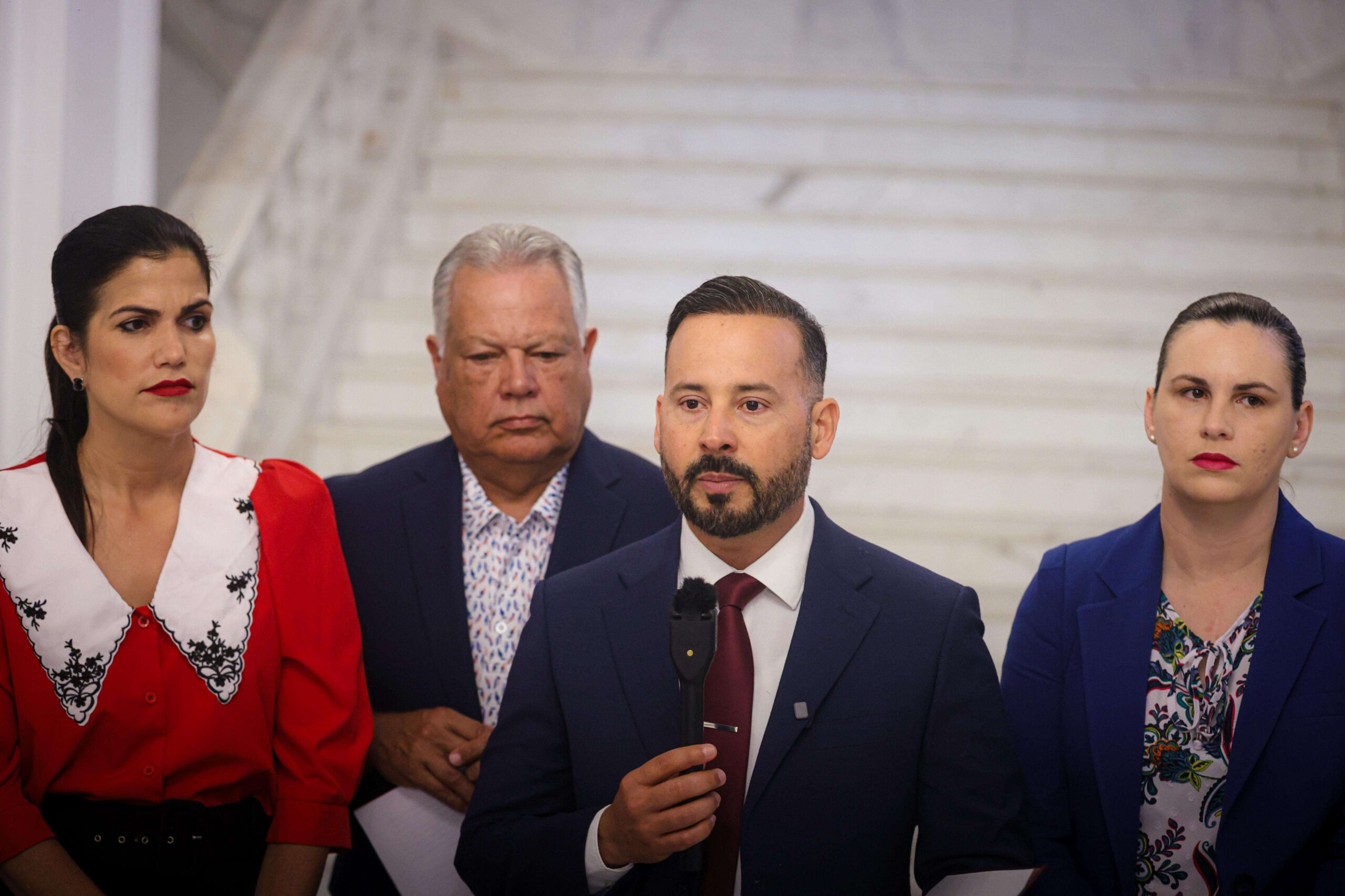 “El agua no coge vacaciones”, denuncia la delegación del PPD en el Senado ante crisis