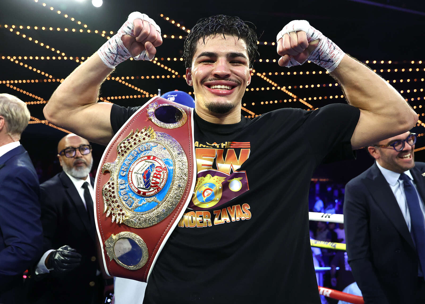 Xander Zayas recibirá ante a su gente el cinturón de campeón