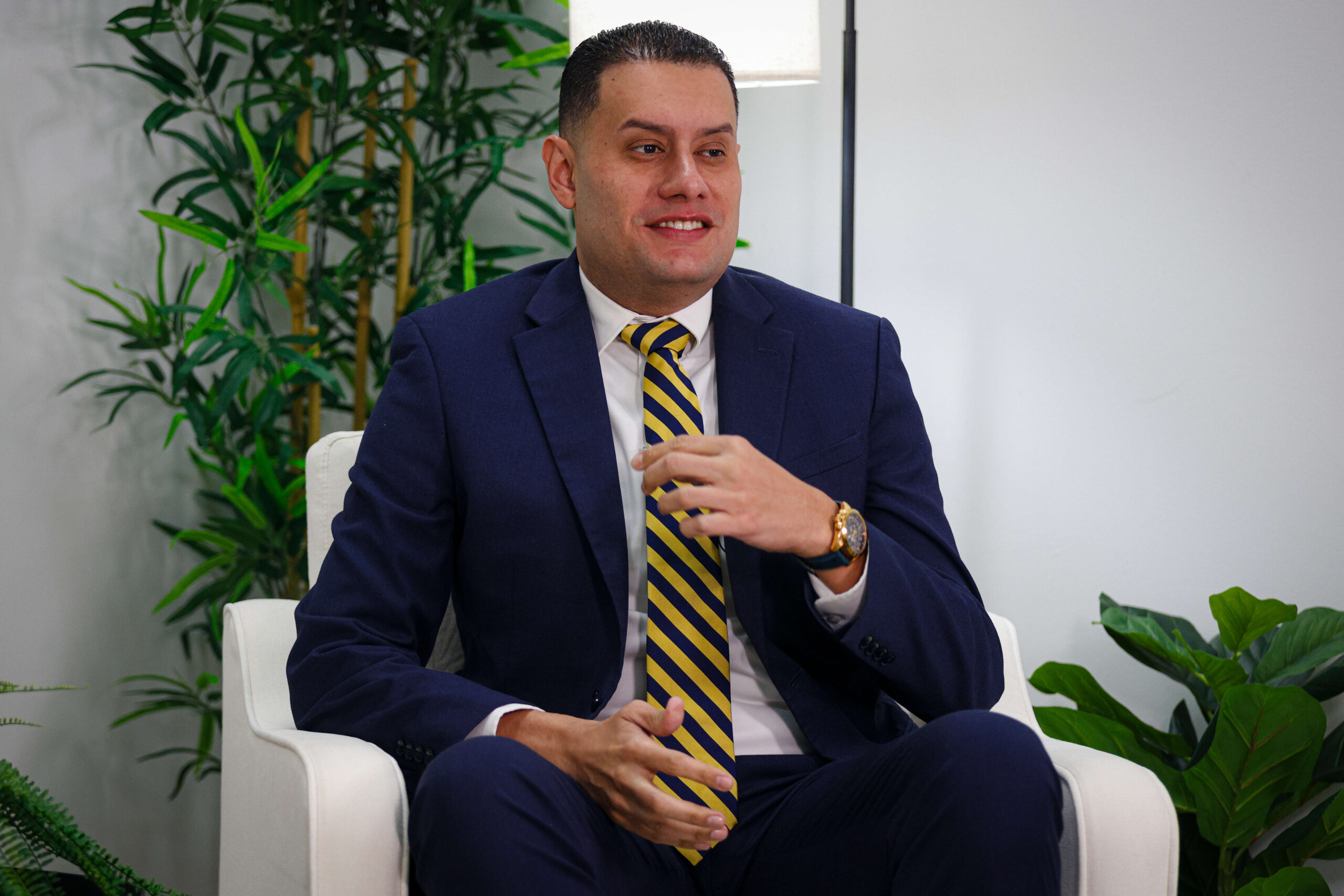 No hay impuestos al celular, pero sí fiscalización a las compañías de telecomunicaciones