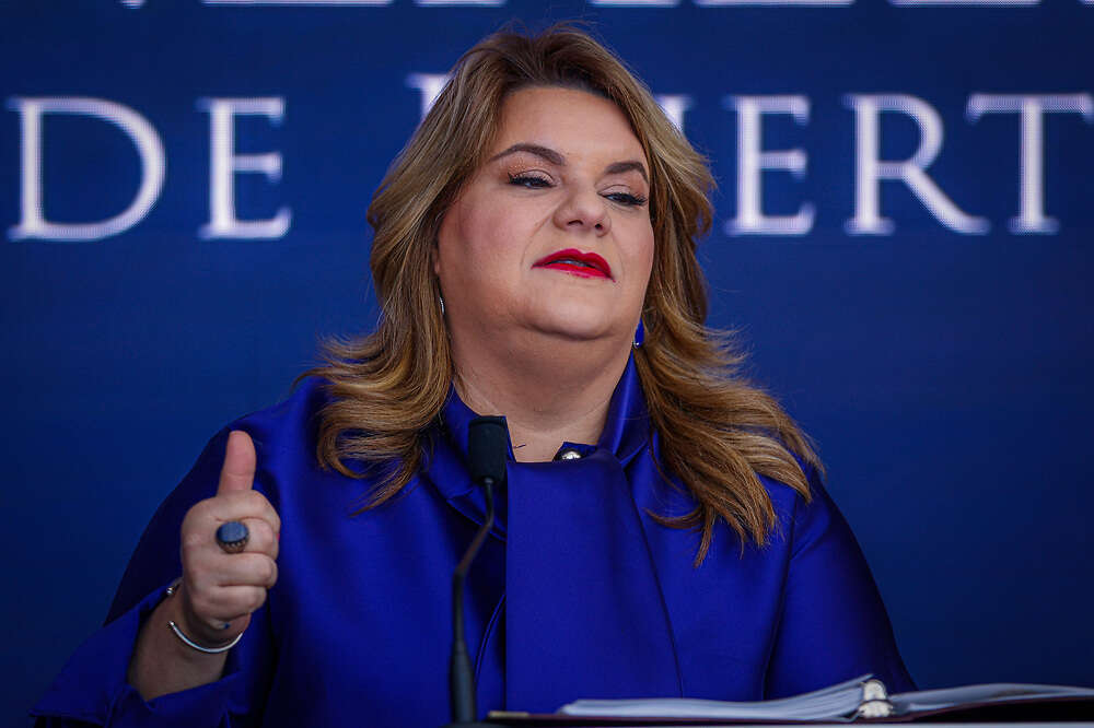 Gobernadora confía en resolver la crisis de agua potable sin la privatización