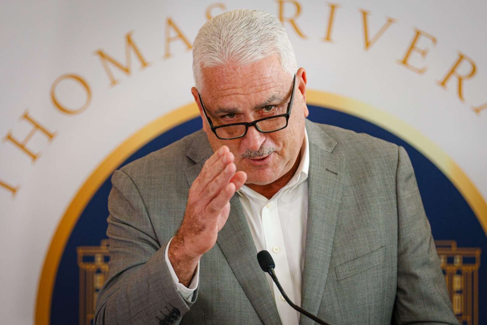 «No pueden reclamar triunfos ni éxitos», dice Thomas Rivera Schatz sobre la Junta