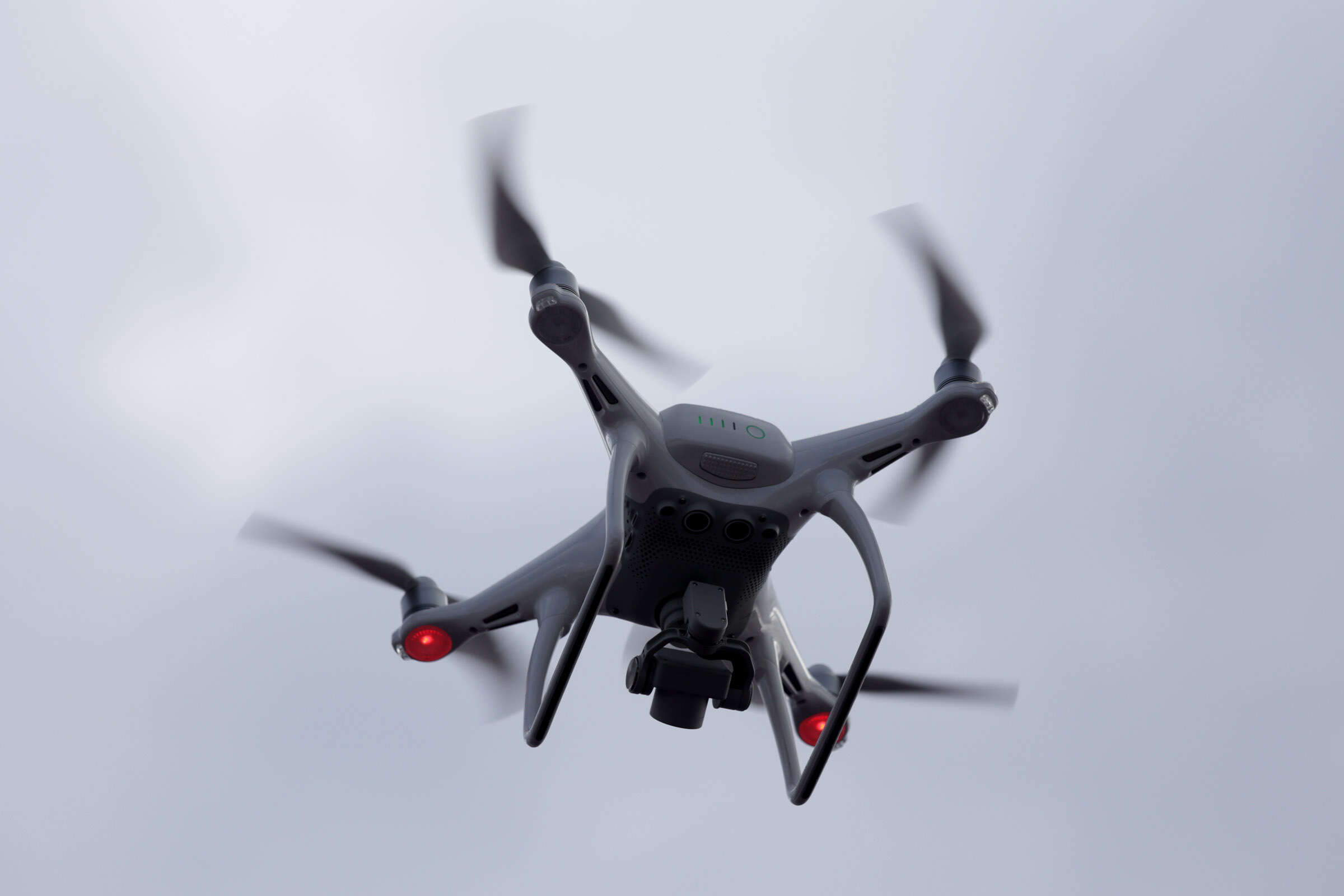 Puertos producirá un reglamento para uso de drones cerca de aeropuertos