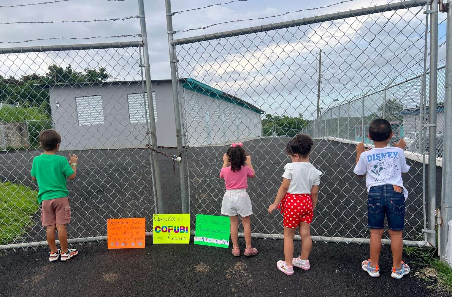 Familias de Aguada piden a Educación que reconsidere y permita darle acceso a educación Montessori a sus hijos