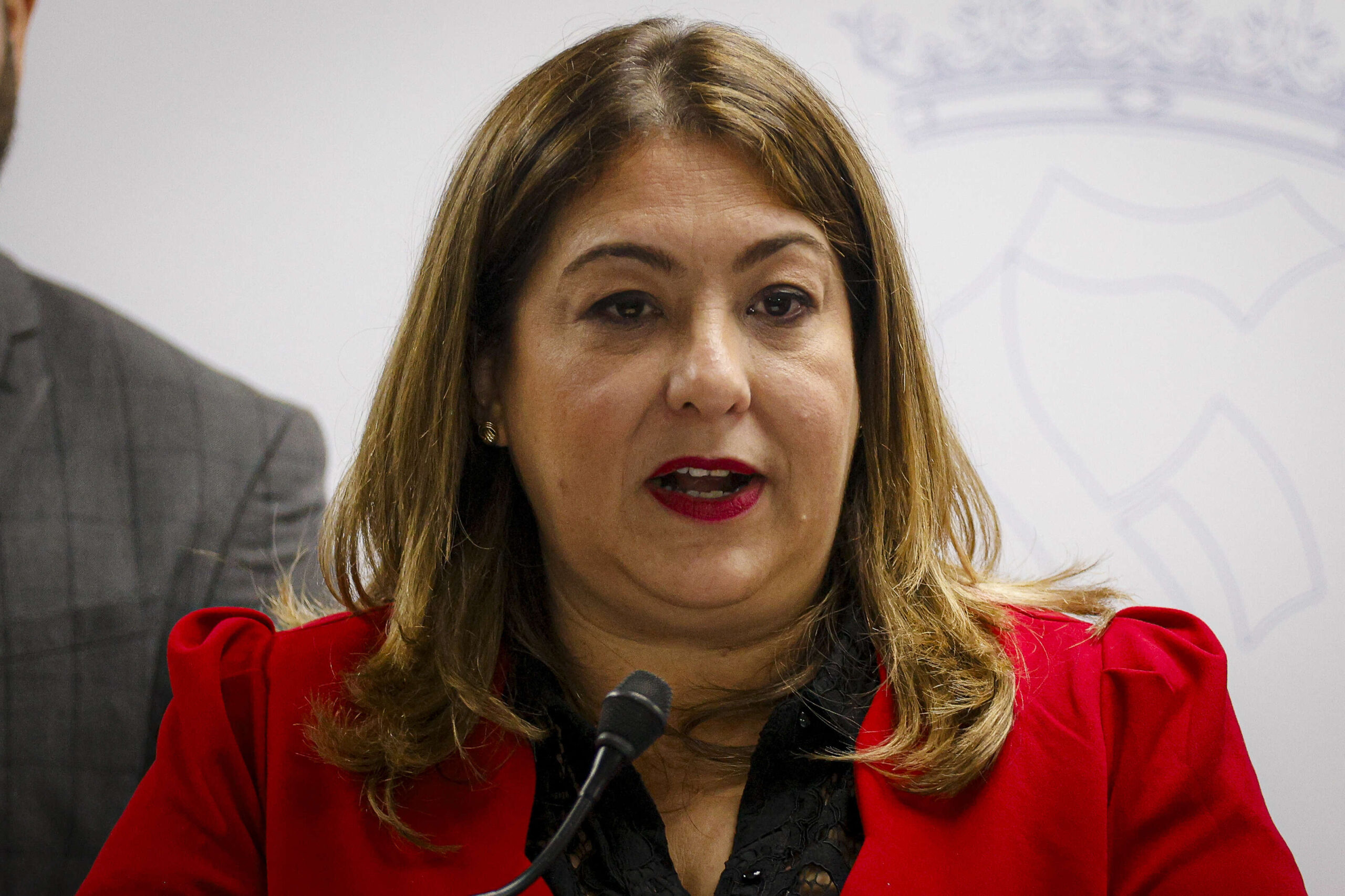 Familia descarta asumir custodia de menores vinculados al caso de joven asesinada