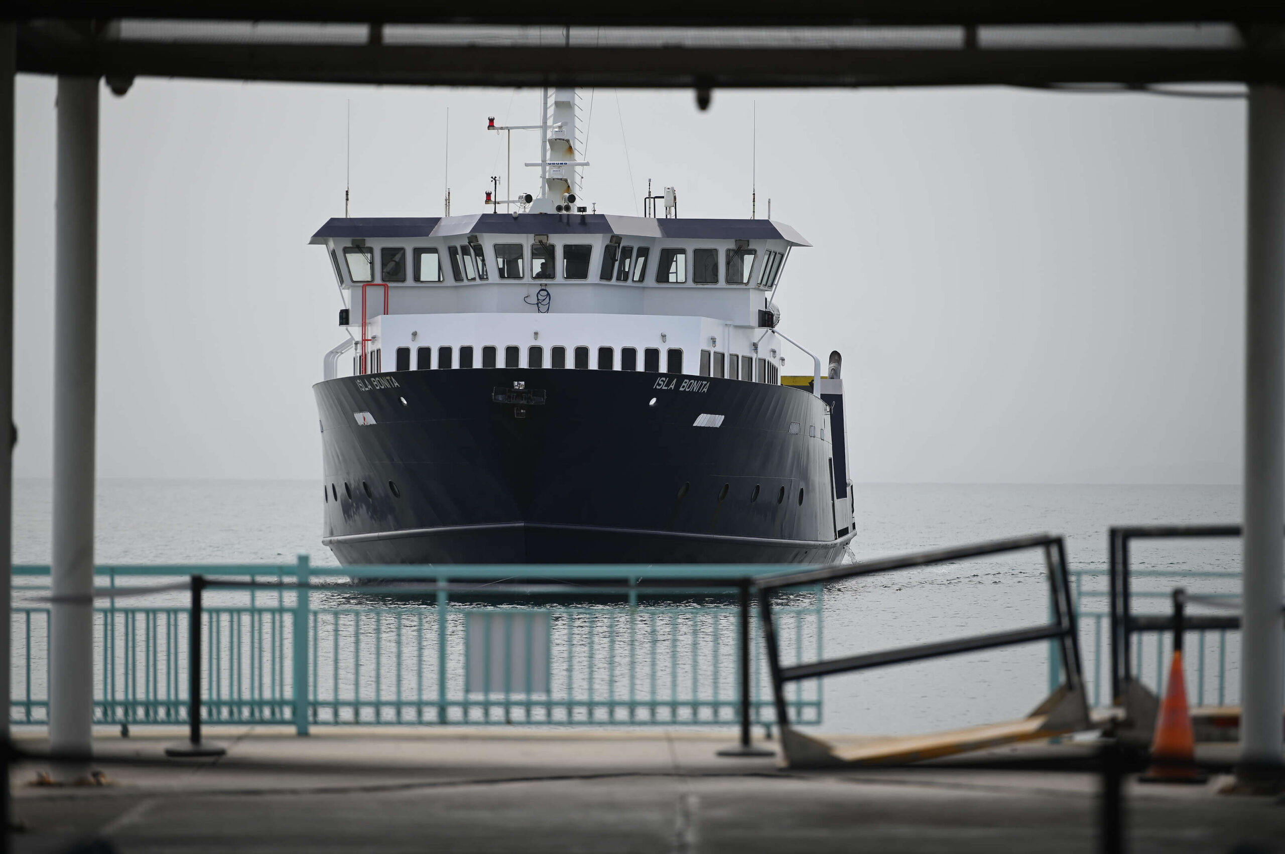 Regresa a la normalidad el servicio de ferry tras el paso del huracán Erin