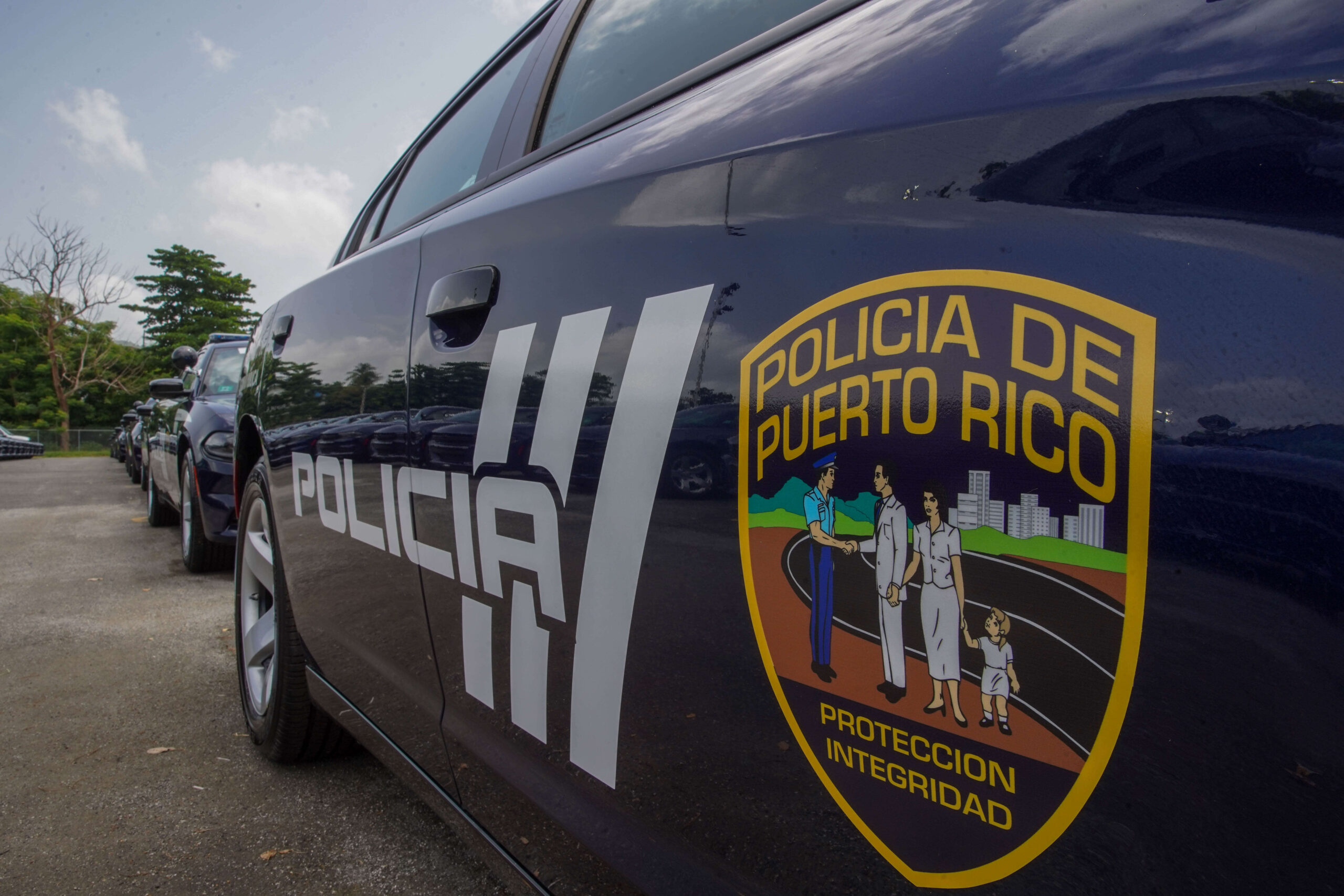 Lo matan a tiros en el balcón de su casa en Salinas