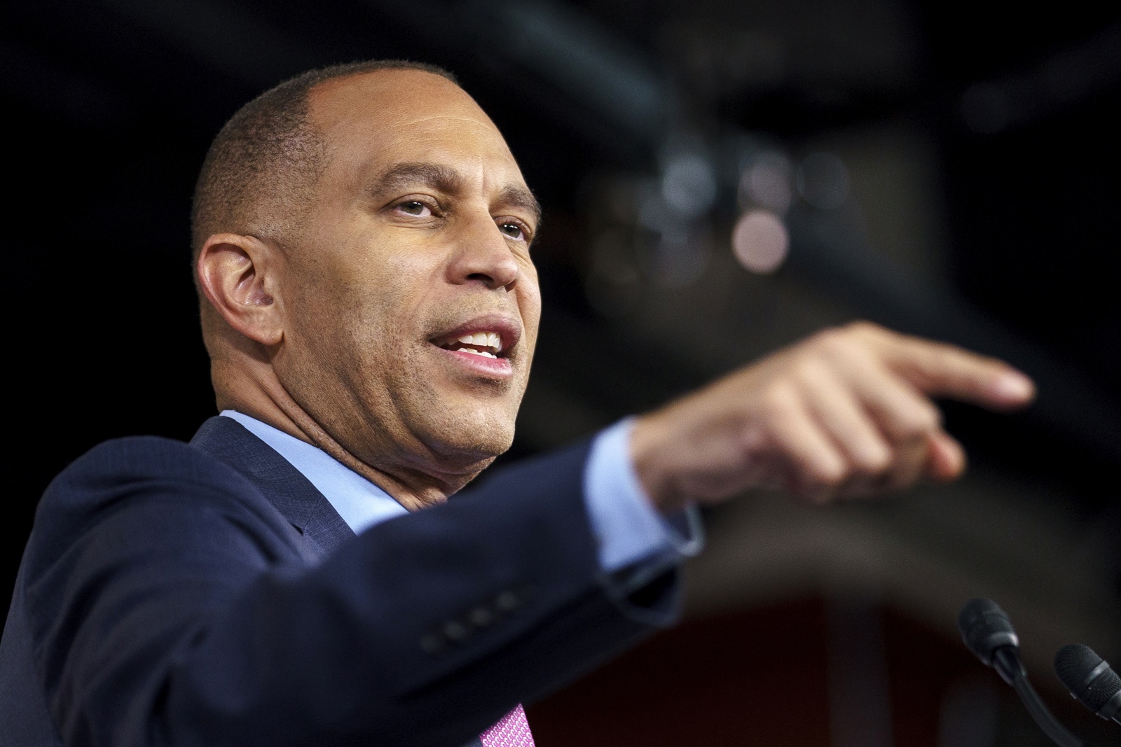 Demócratas extenderán el cierre federal si republicanos no acuerdan más fondos para salud