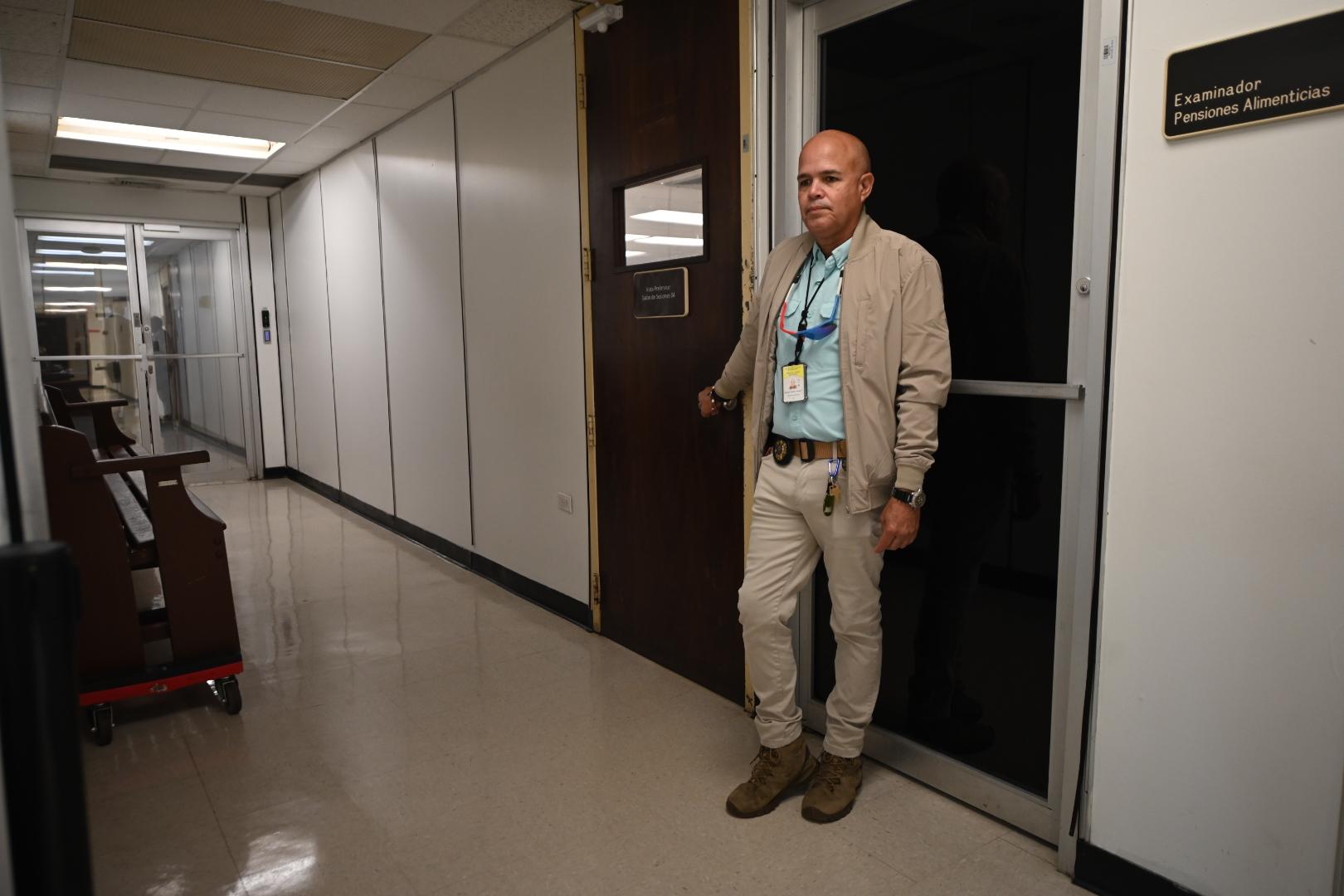 Juez resolverá controversia de testigo menor de edad antes de vista preliminar