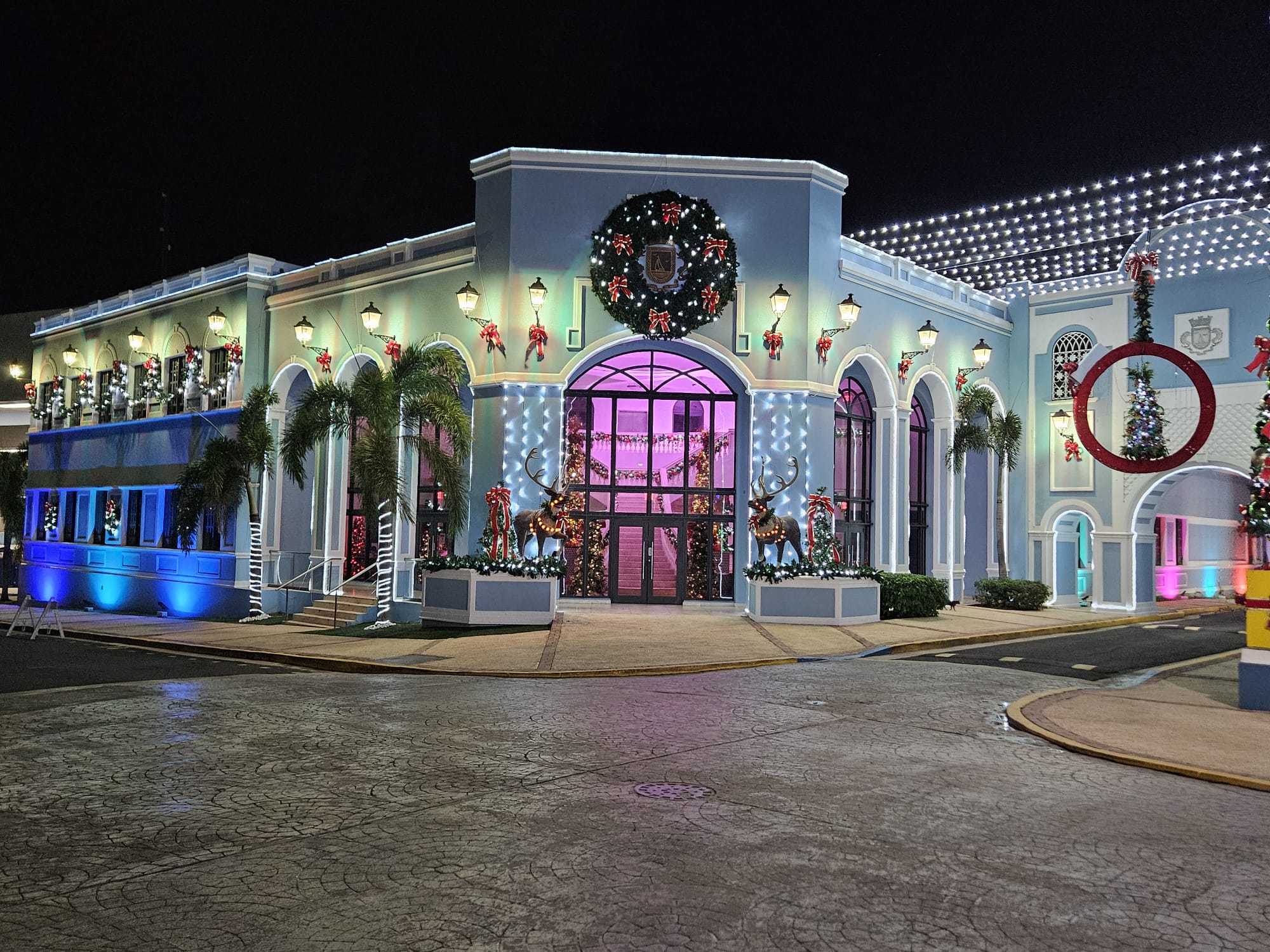 Llevan música y alegría a adultos mayores de la zona este